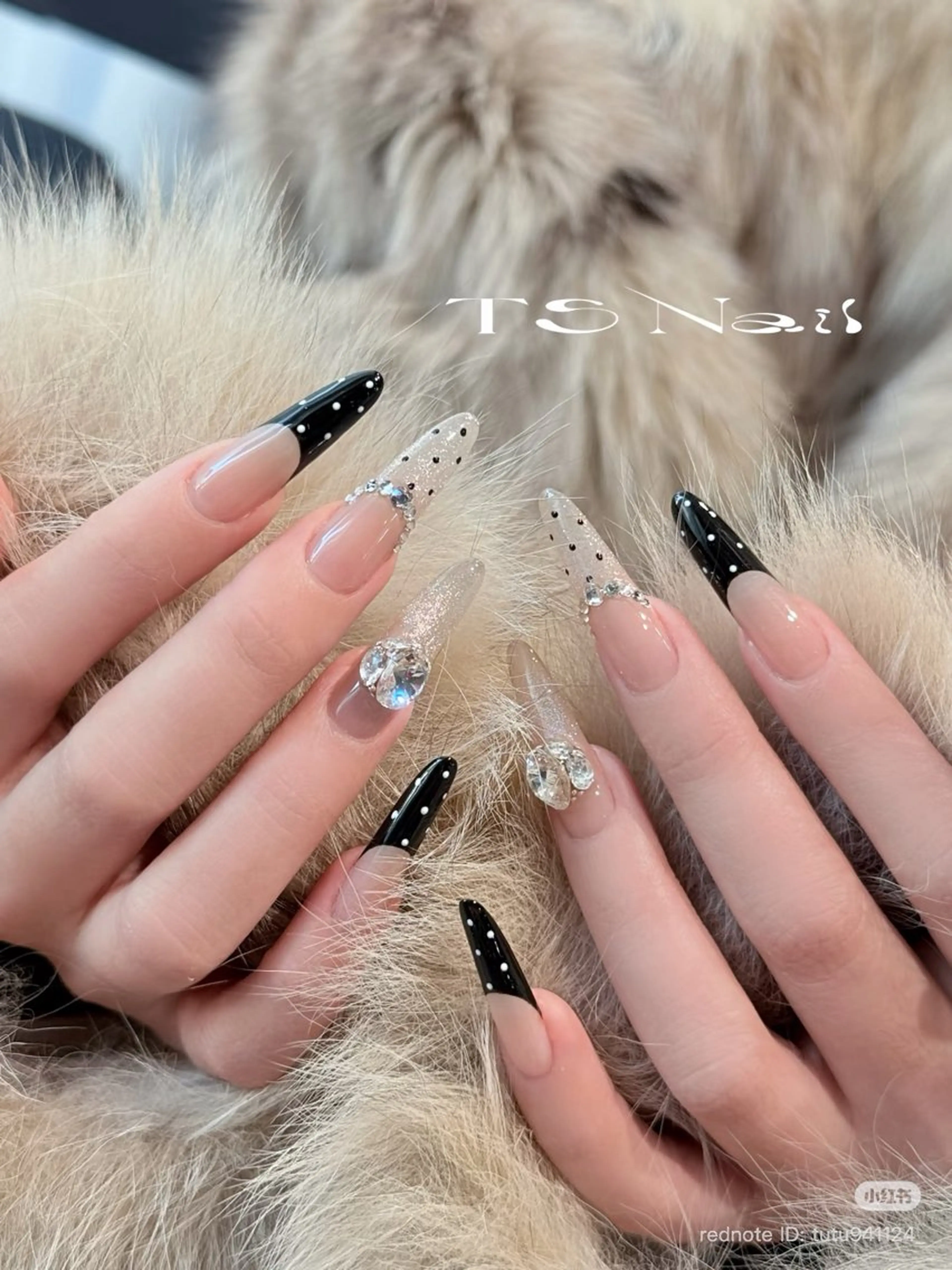 ネイル フレンチネイル キラキラネイル 韓国ネイル シンプルネイル ワンホンネイル ハンドネイル MEI Nailのネイルデザイン