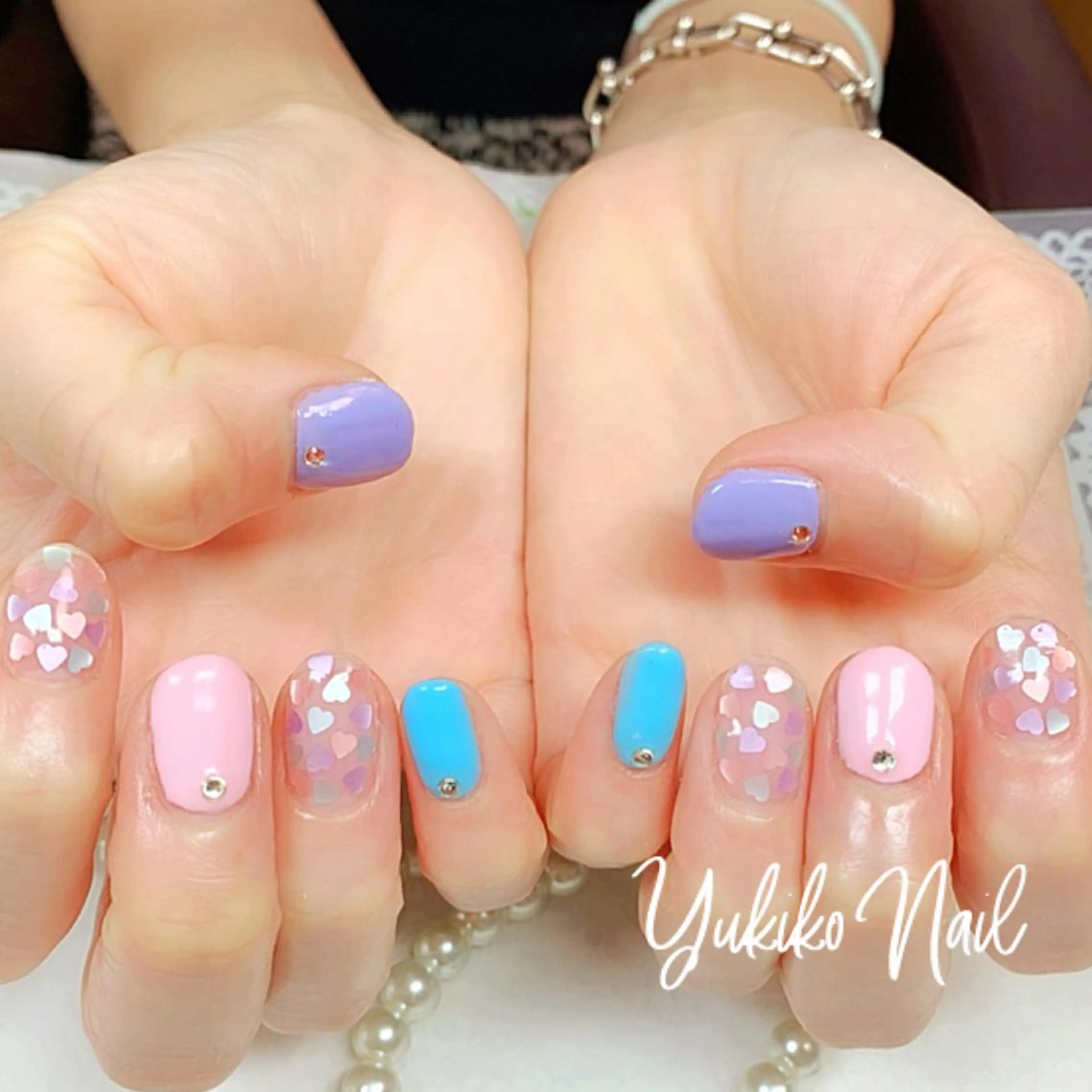 ネイル ハート ホログラムネイル ハンドネイル ユキコ ネイルのネイルデザイン