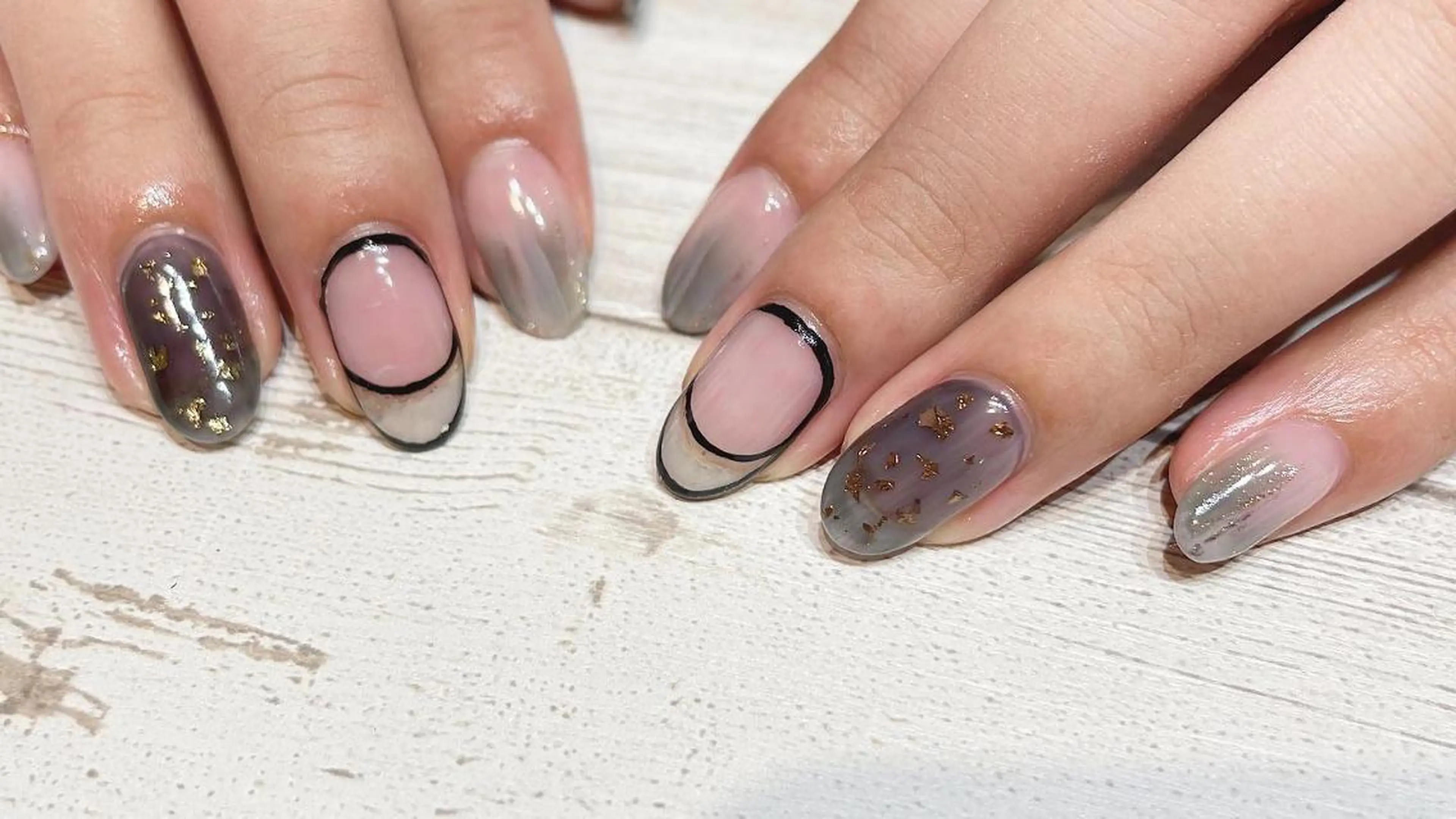 ネイル マツエク・マツパ まつげパーマ ボリュームラッシュ ジェルネイル ニュアンスネイル パラジェル 髙橋 敦子のネイルデザイン