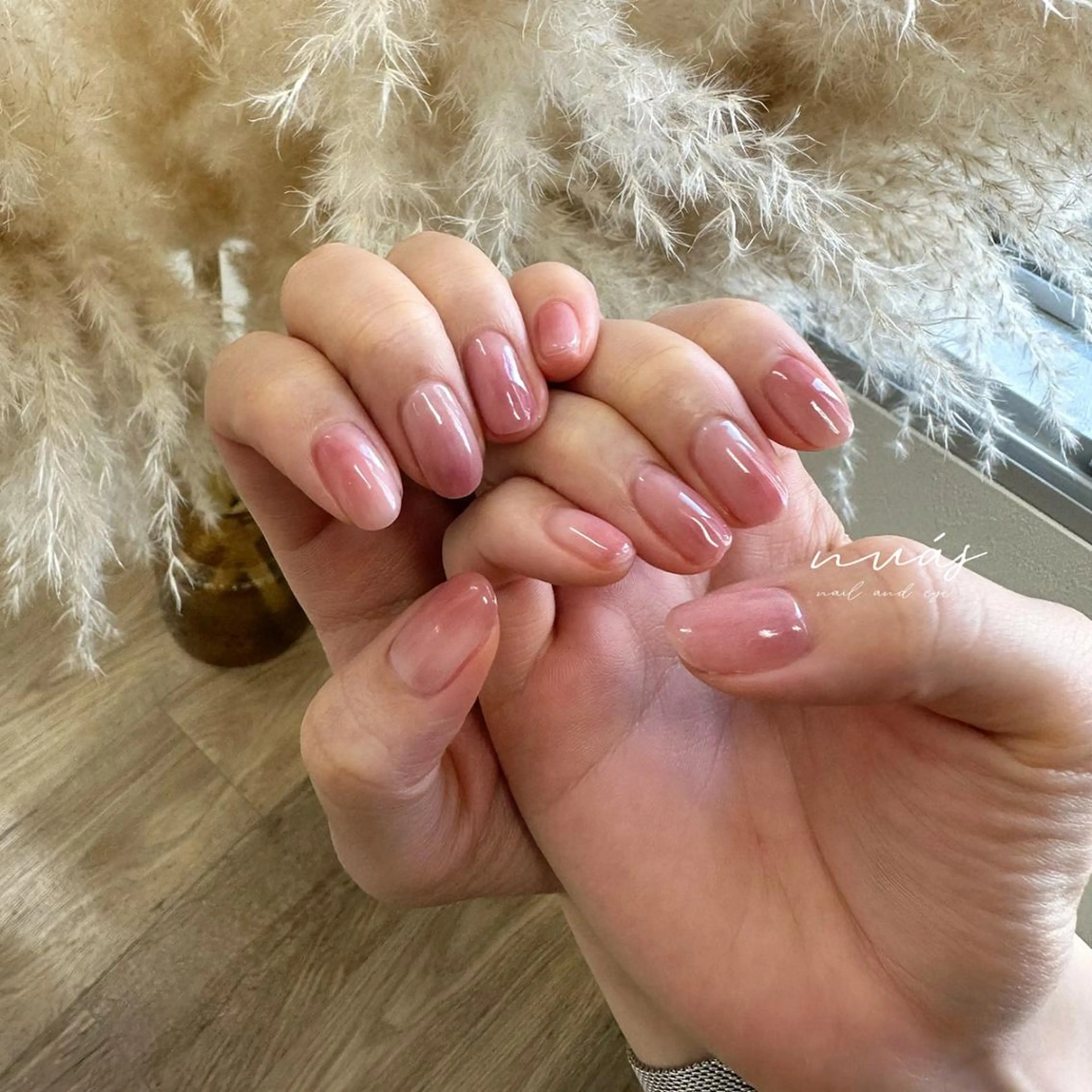 ネイル nuás ニュアーズのネイルデザイン