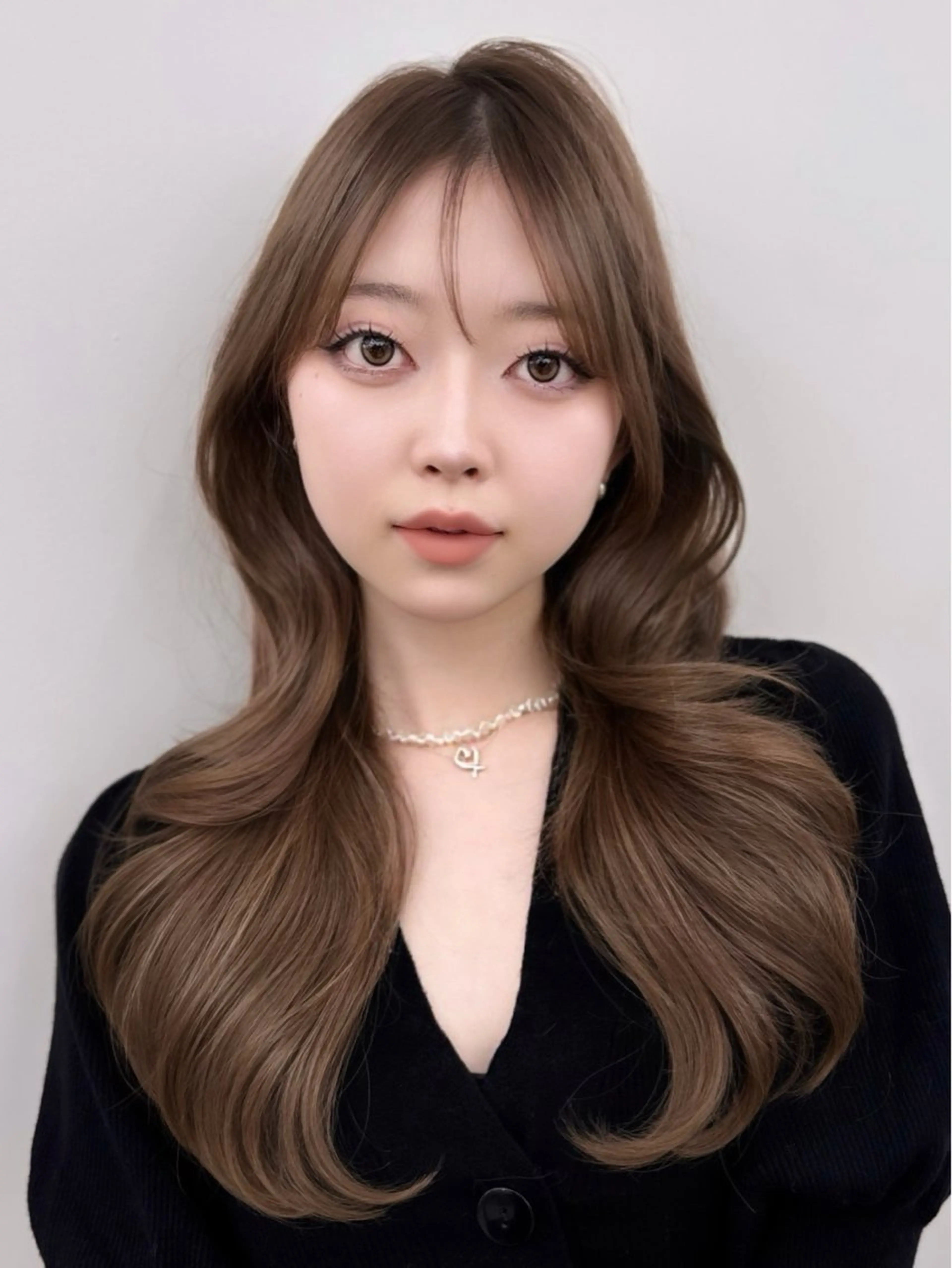 ロング こした ゆりのヘアスタイル