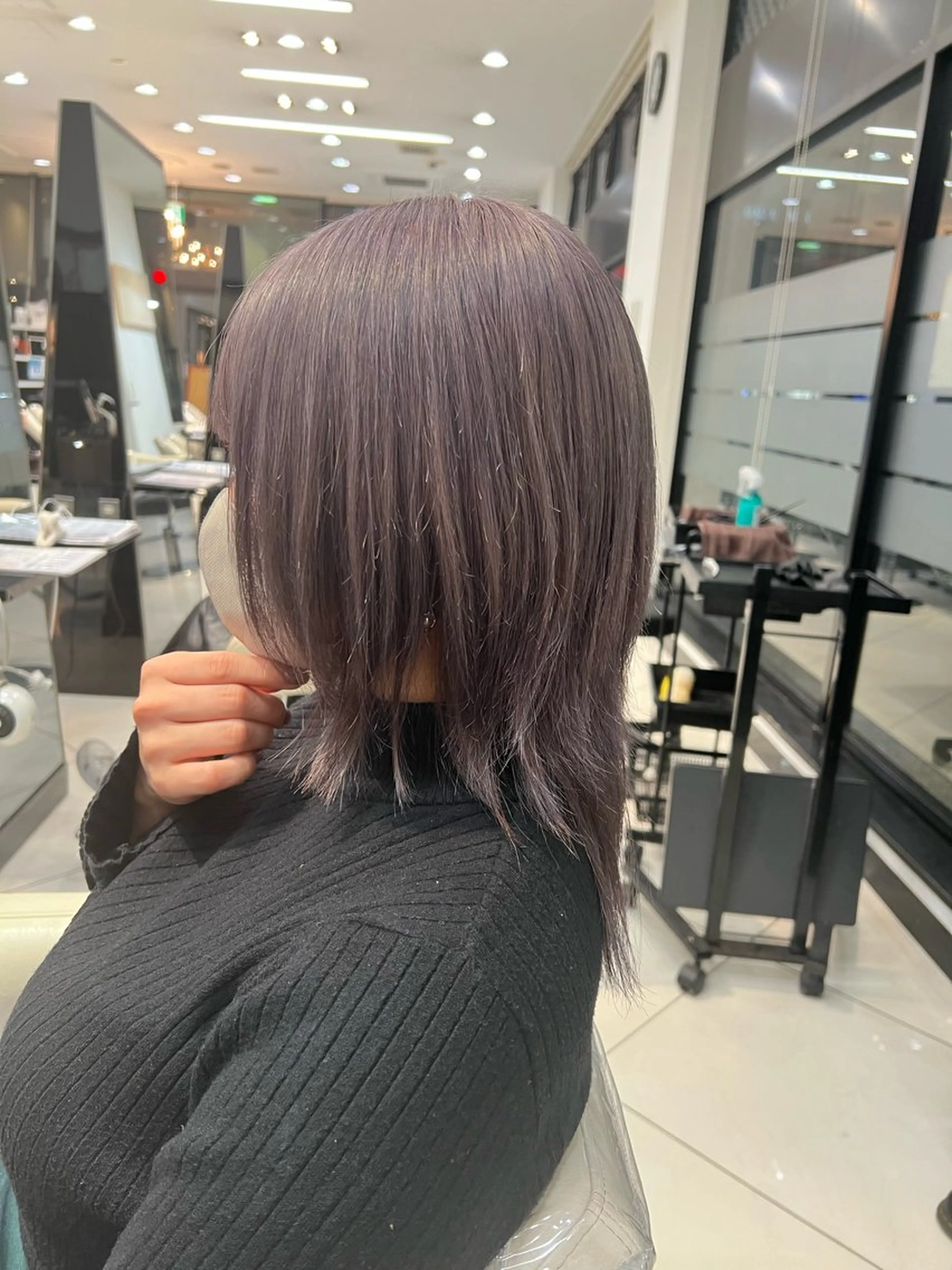 ミディアム カラー ブリーチ ラベンダーカラー シルバー 【似合わせカラー】 西口嶺河のヘアスタイル