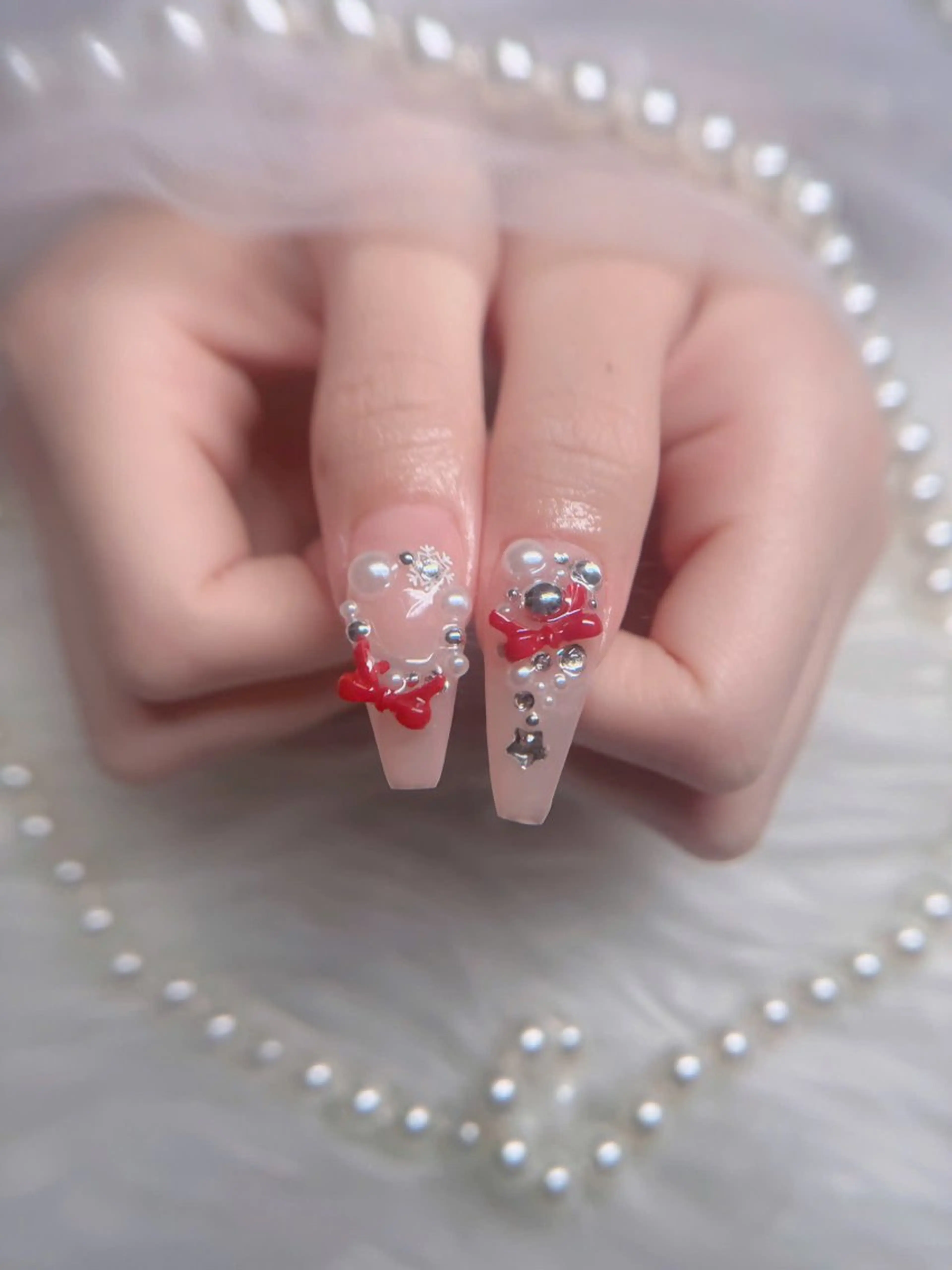 ネイル オーロラネイル フレンチネイル ジェルネイル ハロウィン キラキラネイル ハンドネイル H.baby Nail Salonのネイルデザイン