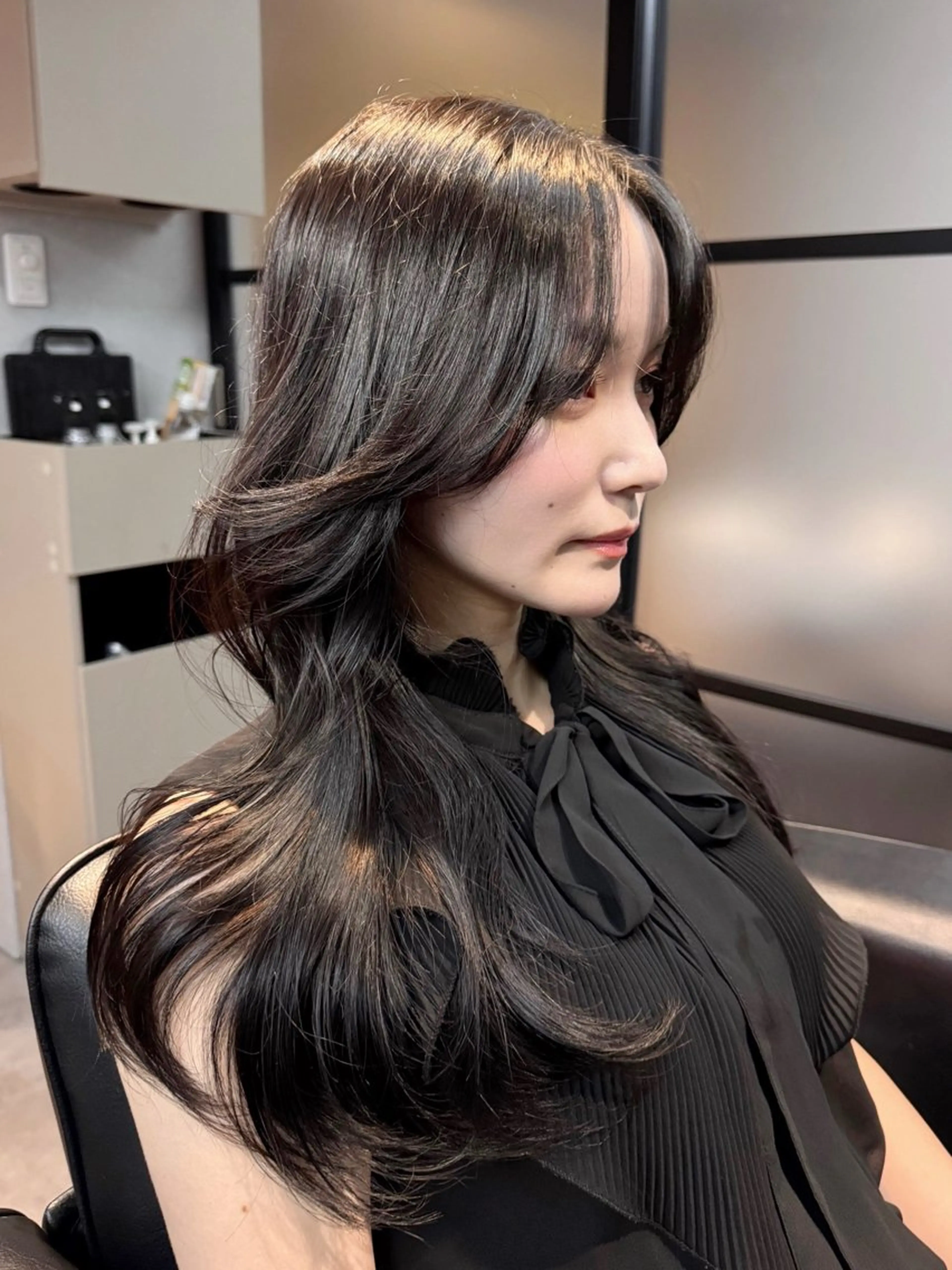 ロング カラー 黒髪 透明感カラー 韓国風ヘア rin 縮毛矯正/ 髪質改善のヘアスタイル