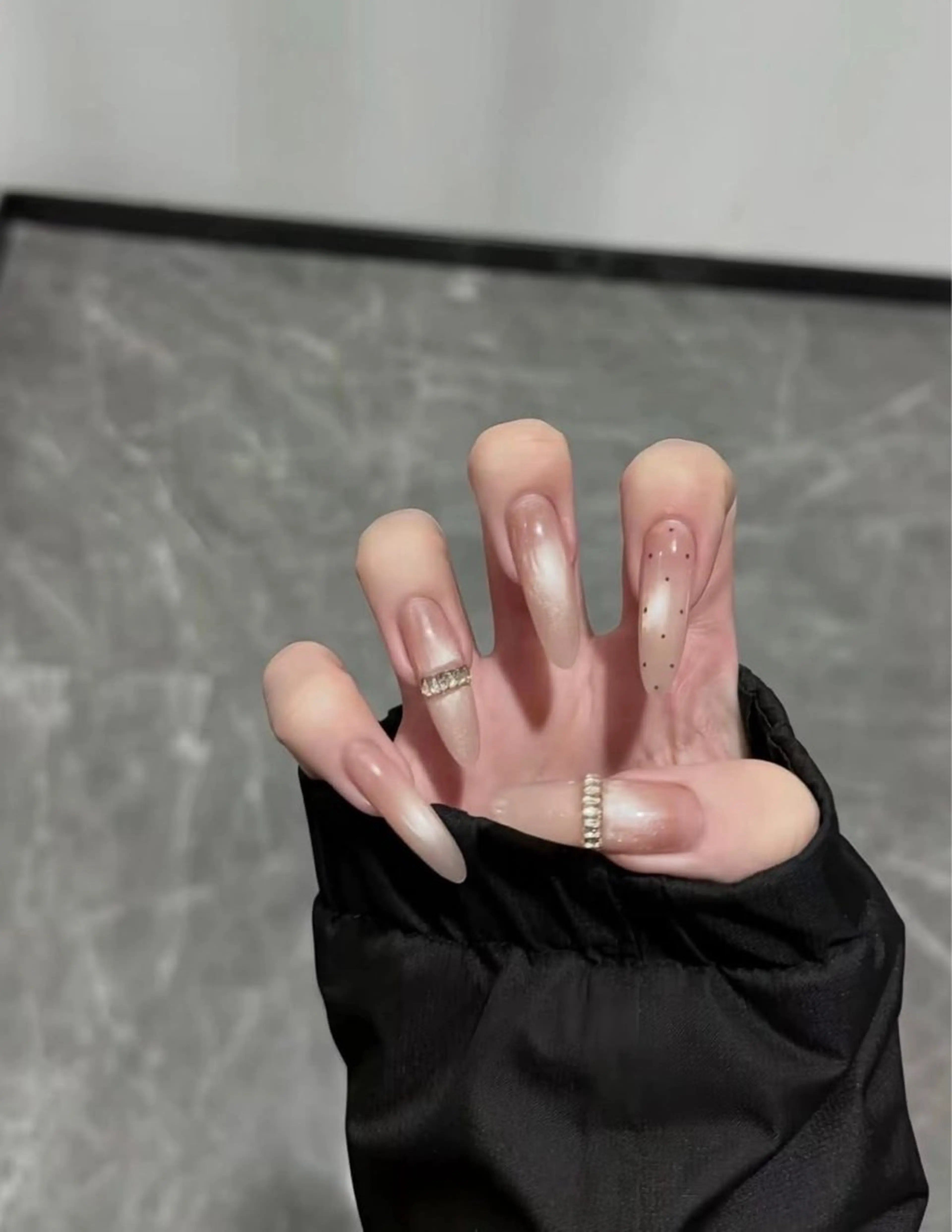 ネイル フレンチネイル キラキラネイル 韓国ネイル シンプルネイル ワンホンネイル ハンドネイル MEI Nailのネイルデザイン