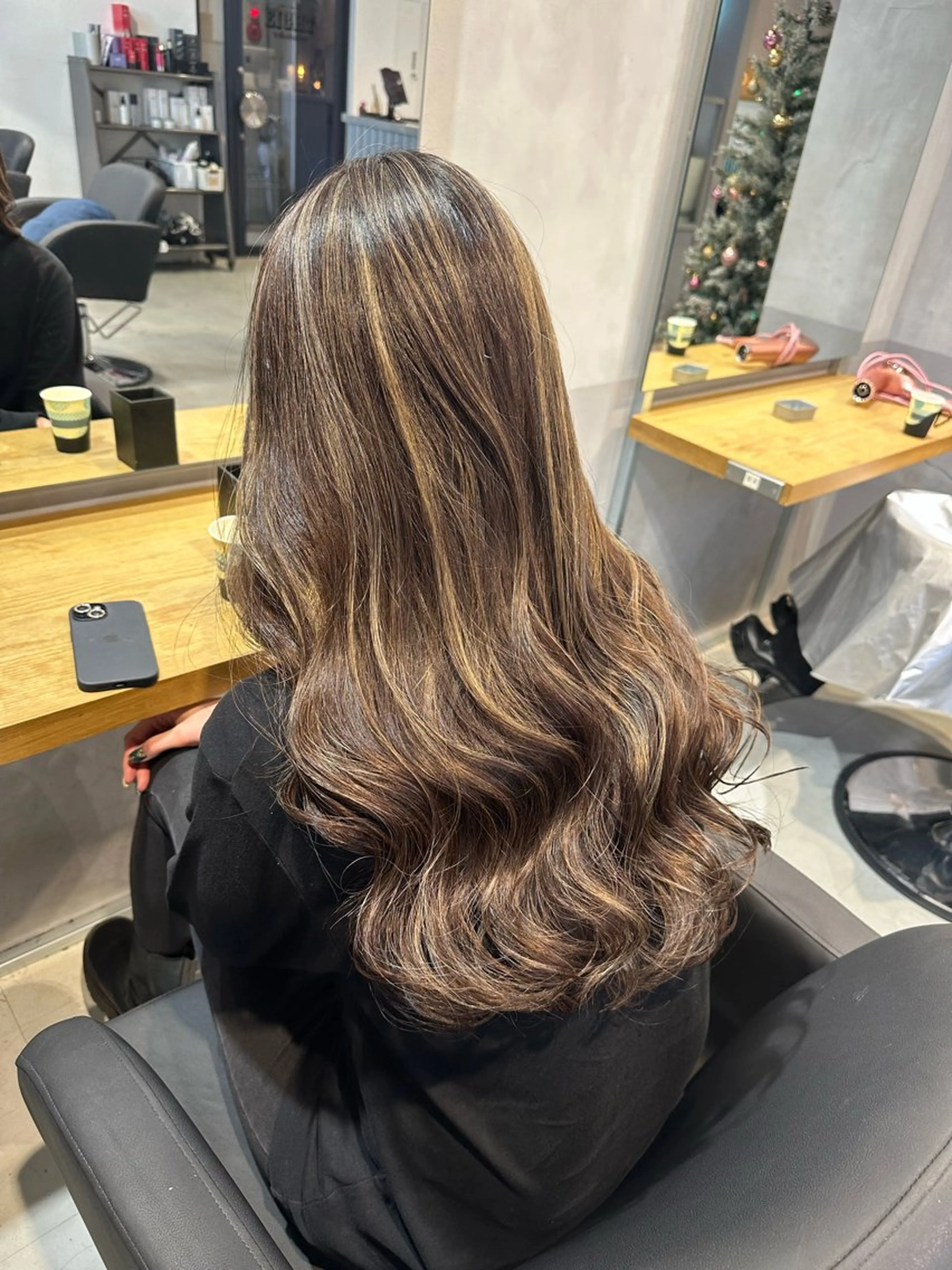 ロング カラー ヘアカラー トリートメント 💖ハイライト/ハイ トーン💖MIKIのヘアスタイル