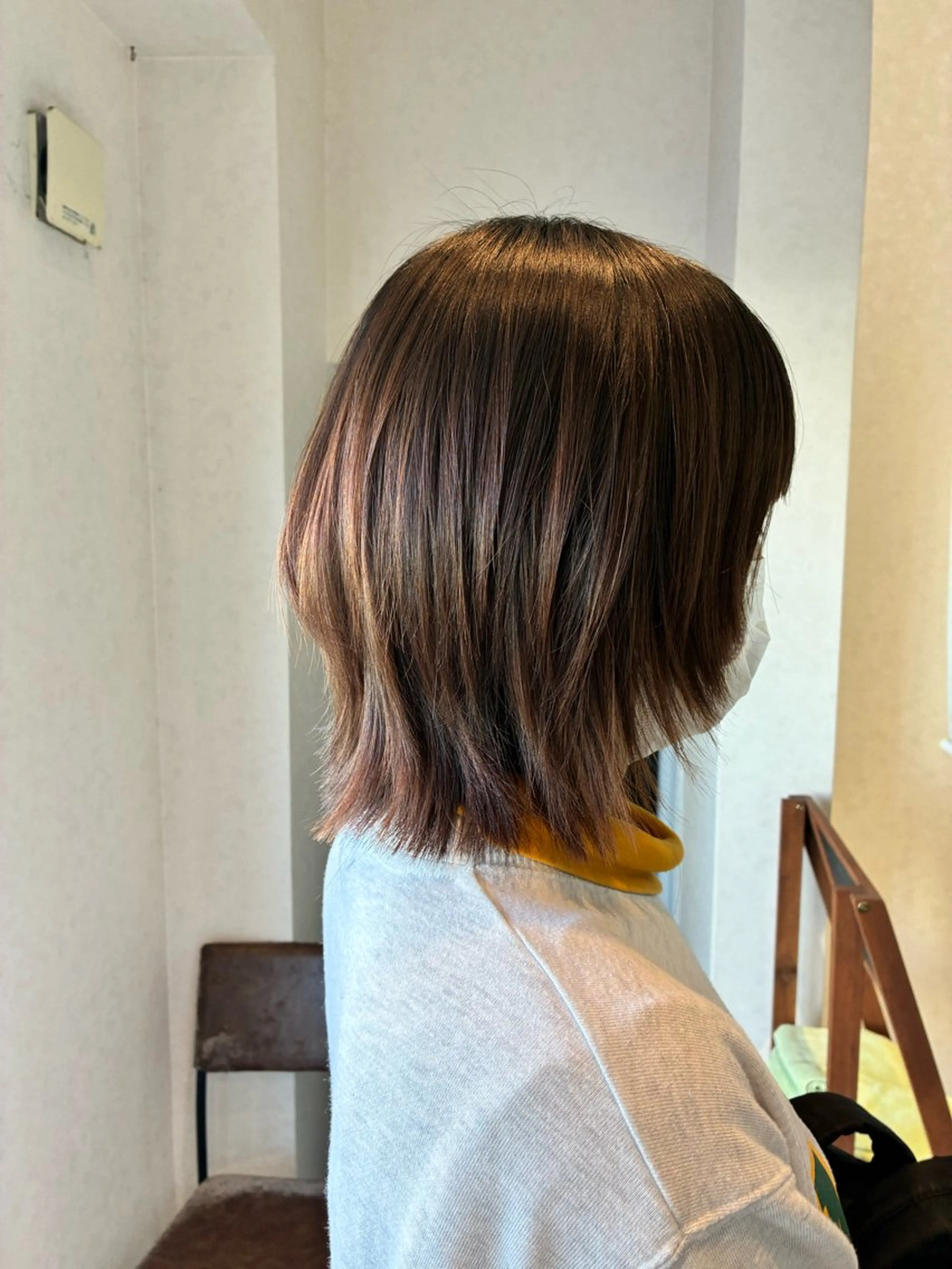ミディアム ミディアムレイヤー 顔まわりレイヤー レイヤーカット 小顔カット 宇田津 文那のヘアスタイル