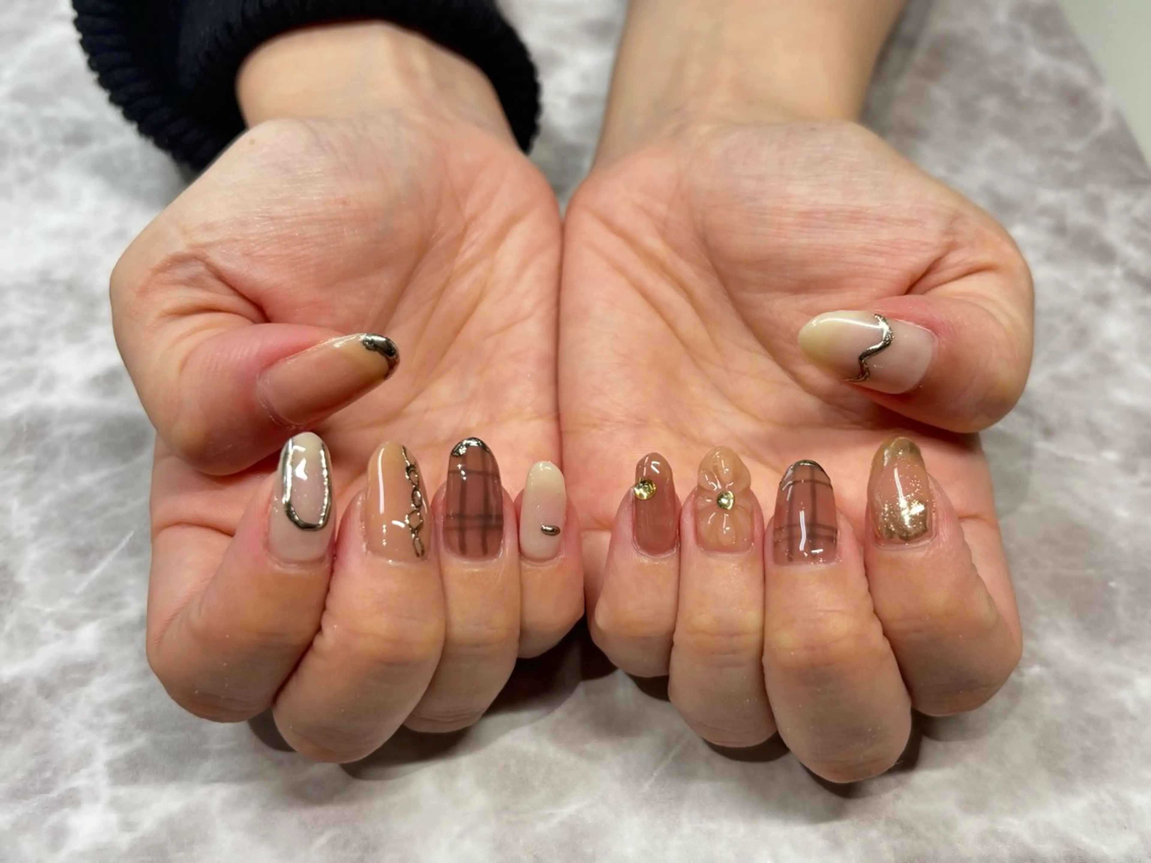 ネイル ハンドネイル 長坂 若菜のネイルデザイン