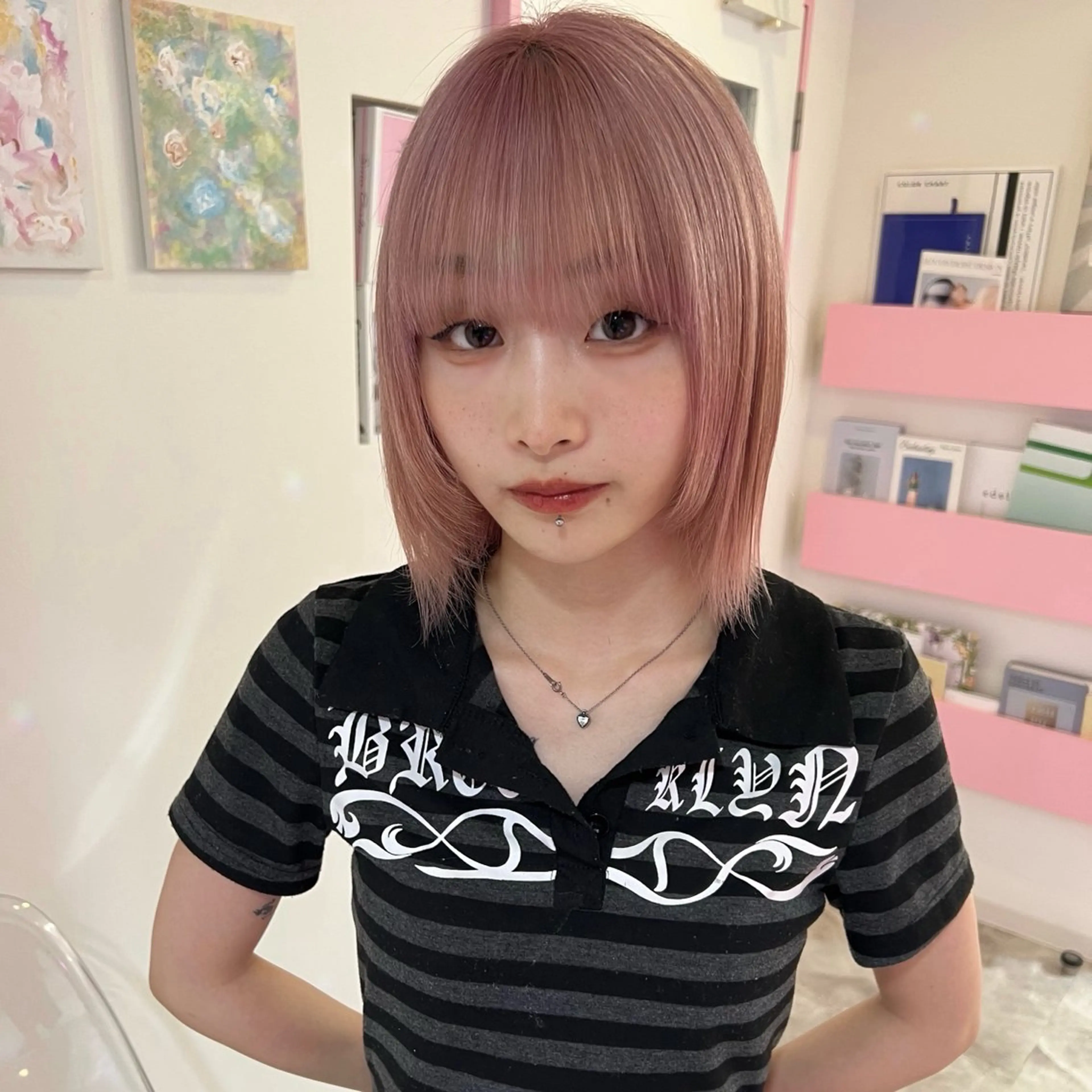 ショート カラー BEL所属・メイ ☪️のヘアスタイル