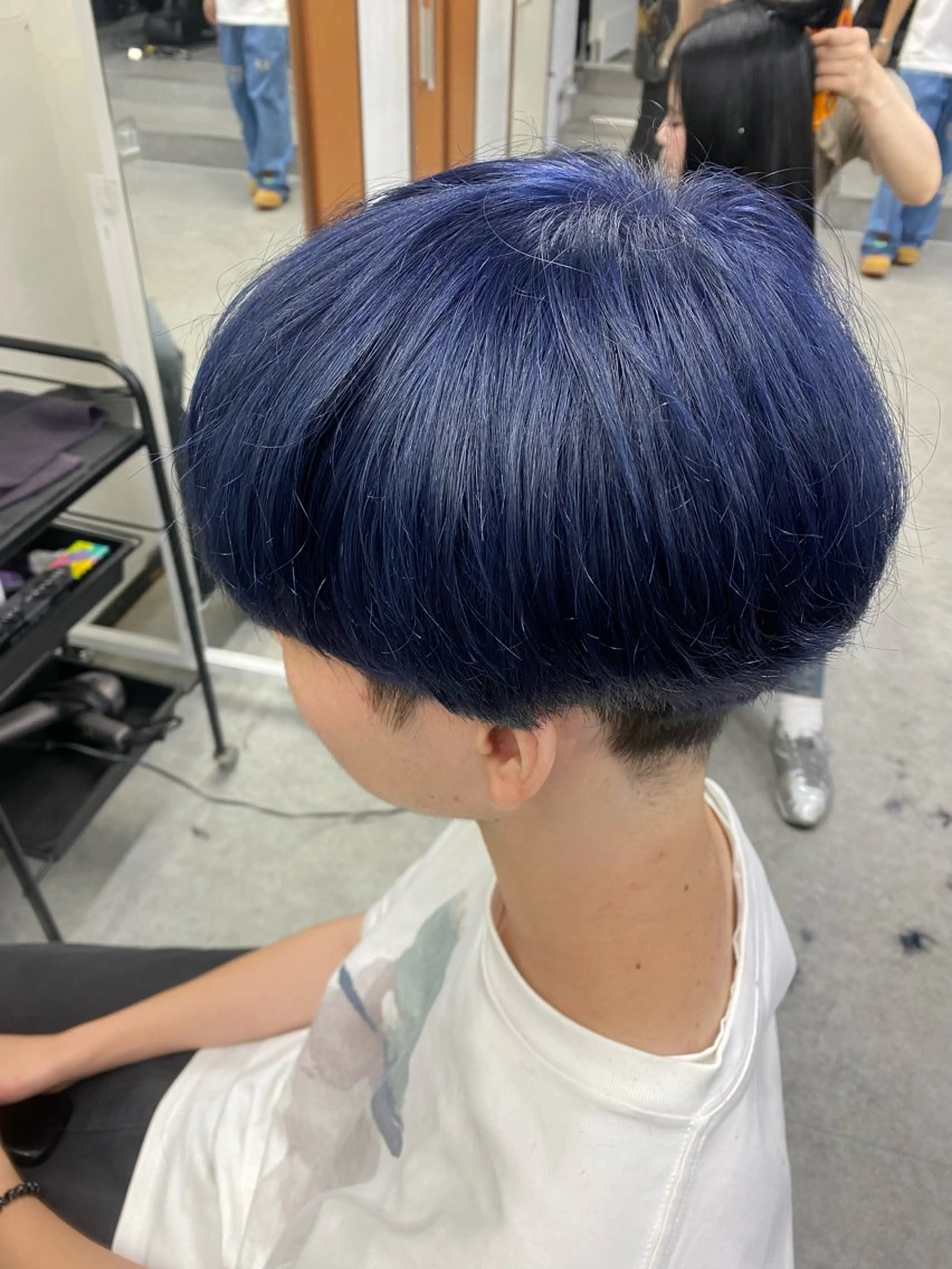 カラー パーマ メンズ センターパート フェザーパーマ メンズハイライト メンズメッシュ マッシュ 福井祥太／海外風 /プードルパーマのヘアスタイル