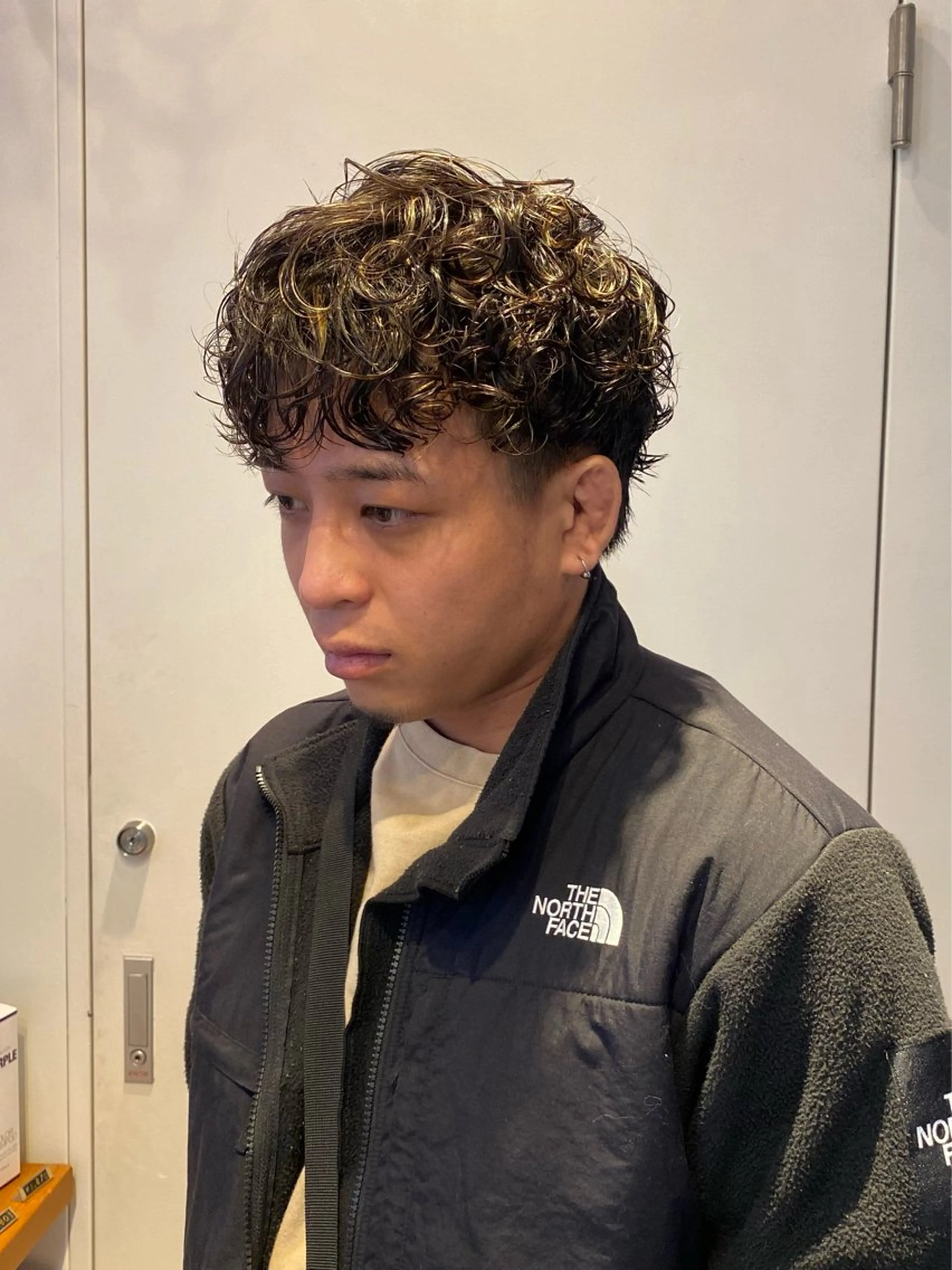 ミディアム パーマ メンズ レイヤーボブ/ 艶カラー/サナ🌼のヘアスタイル