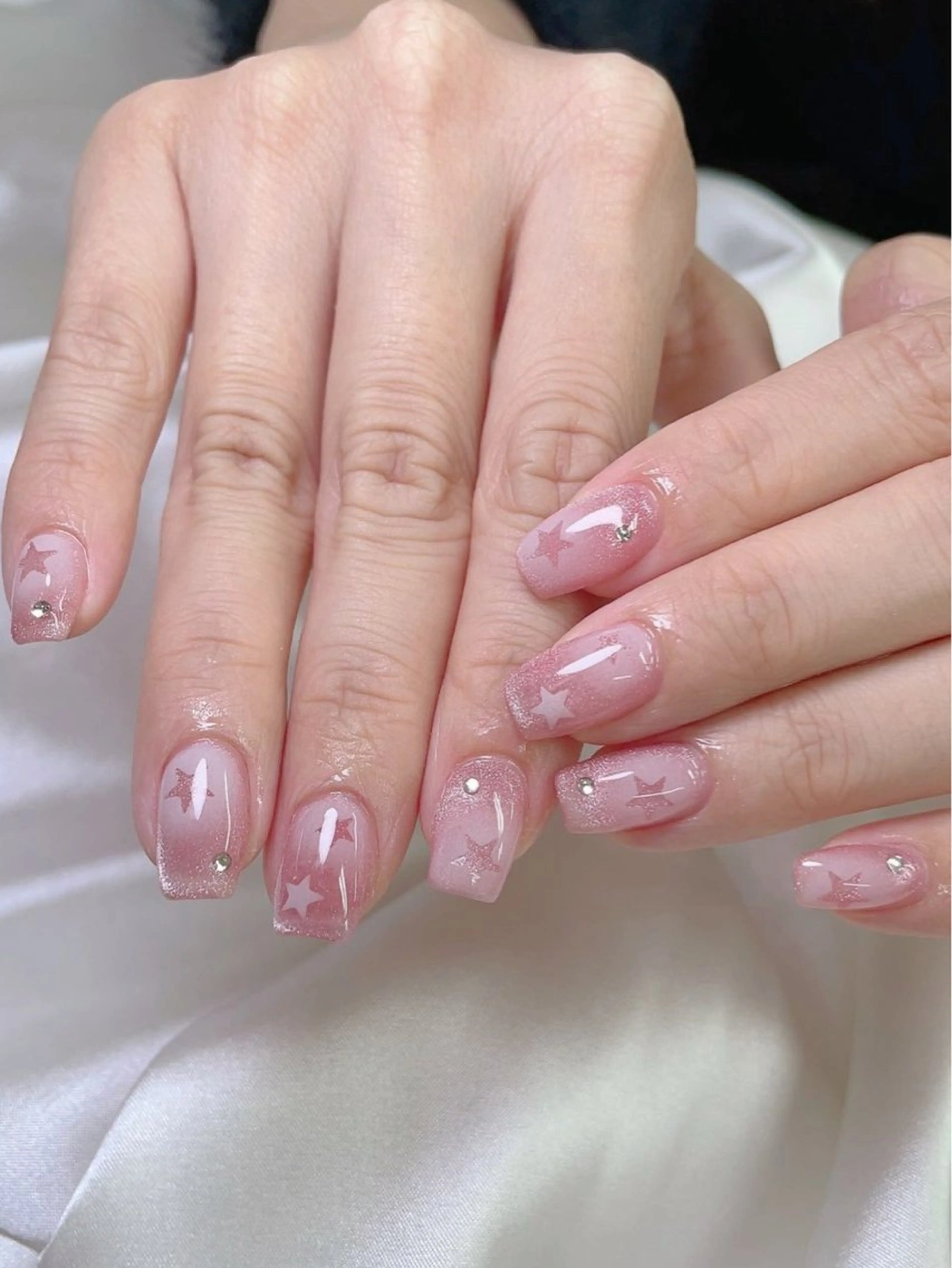 ネイル 持ち込み ハンドネイル lucky nail 歌舞伎町のネイルデザイン