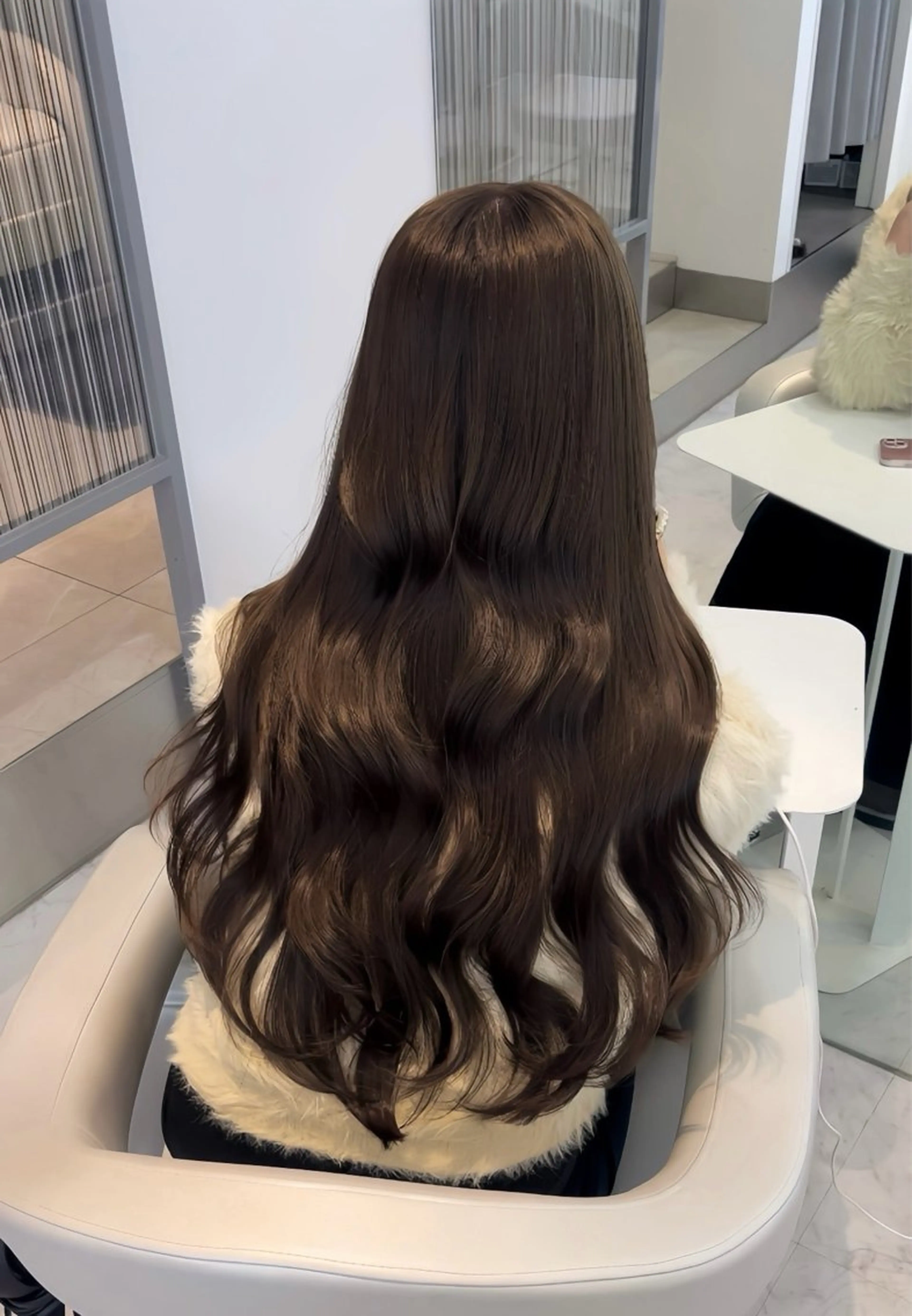 ロング カラー ブリーチ 透明感カラー ダブルカラー ブリーチなしカラー 石川 裕将のヘアスタイル