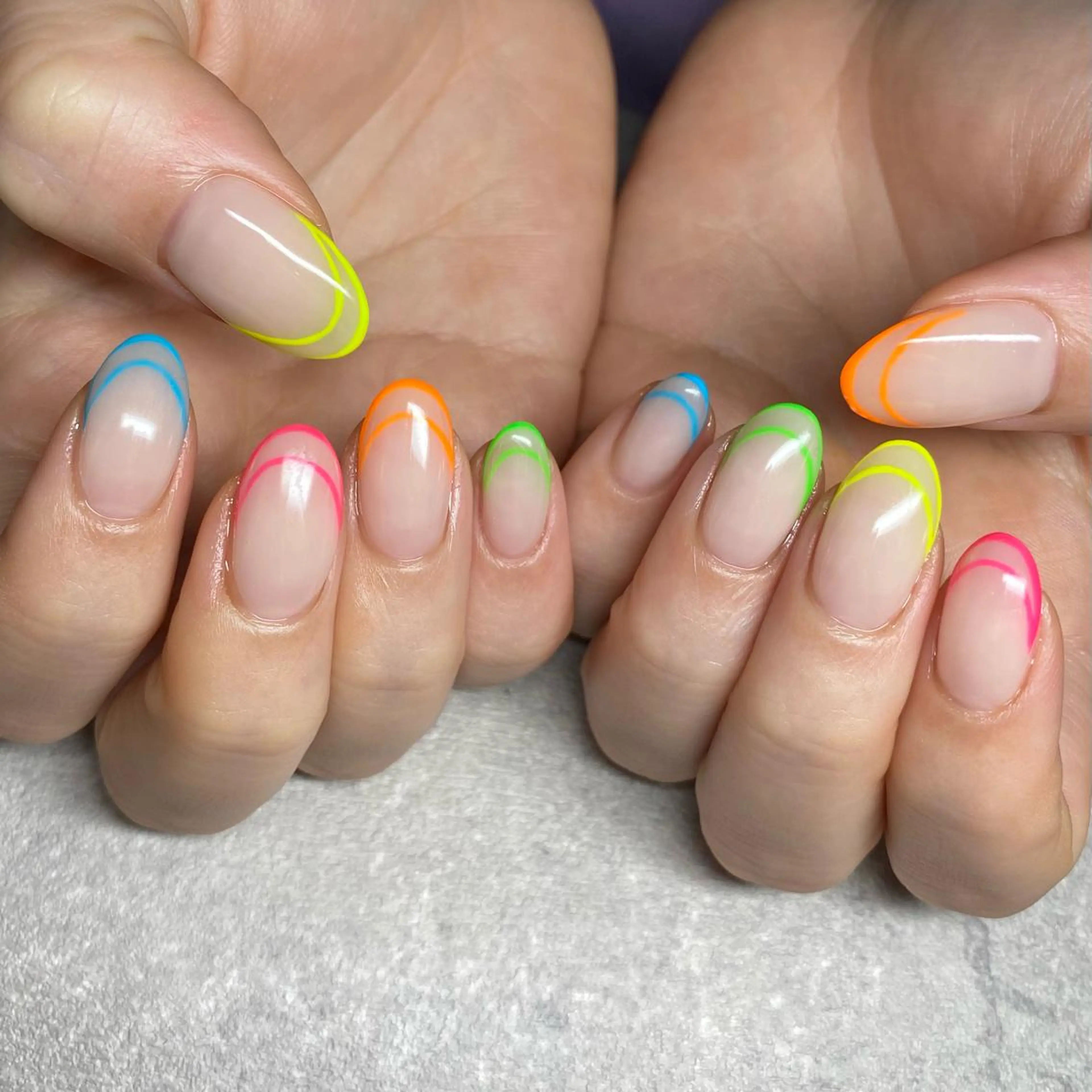 ネイル アートネイル ニュアンスネイル 夏ネイル ハンドネイル 山田 貴子のネイルデザイン