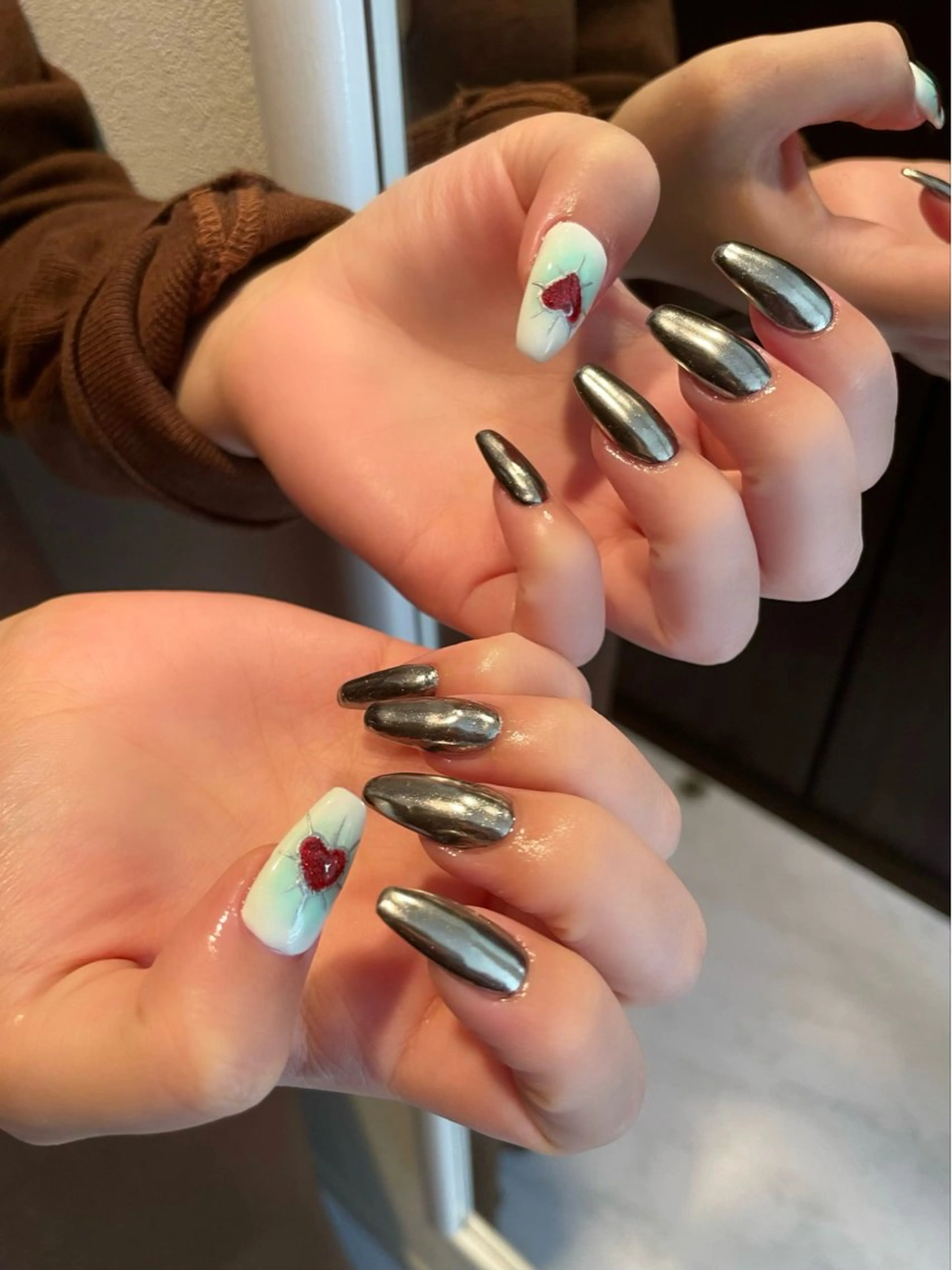 ネイル ジェルネイル グリーン ミラーネイル パステルネイル シルバー Nail salon 🎀Angeのネイルデザイン