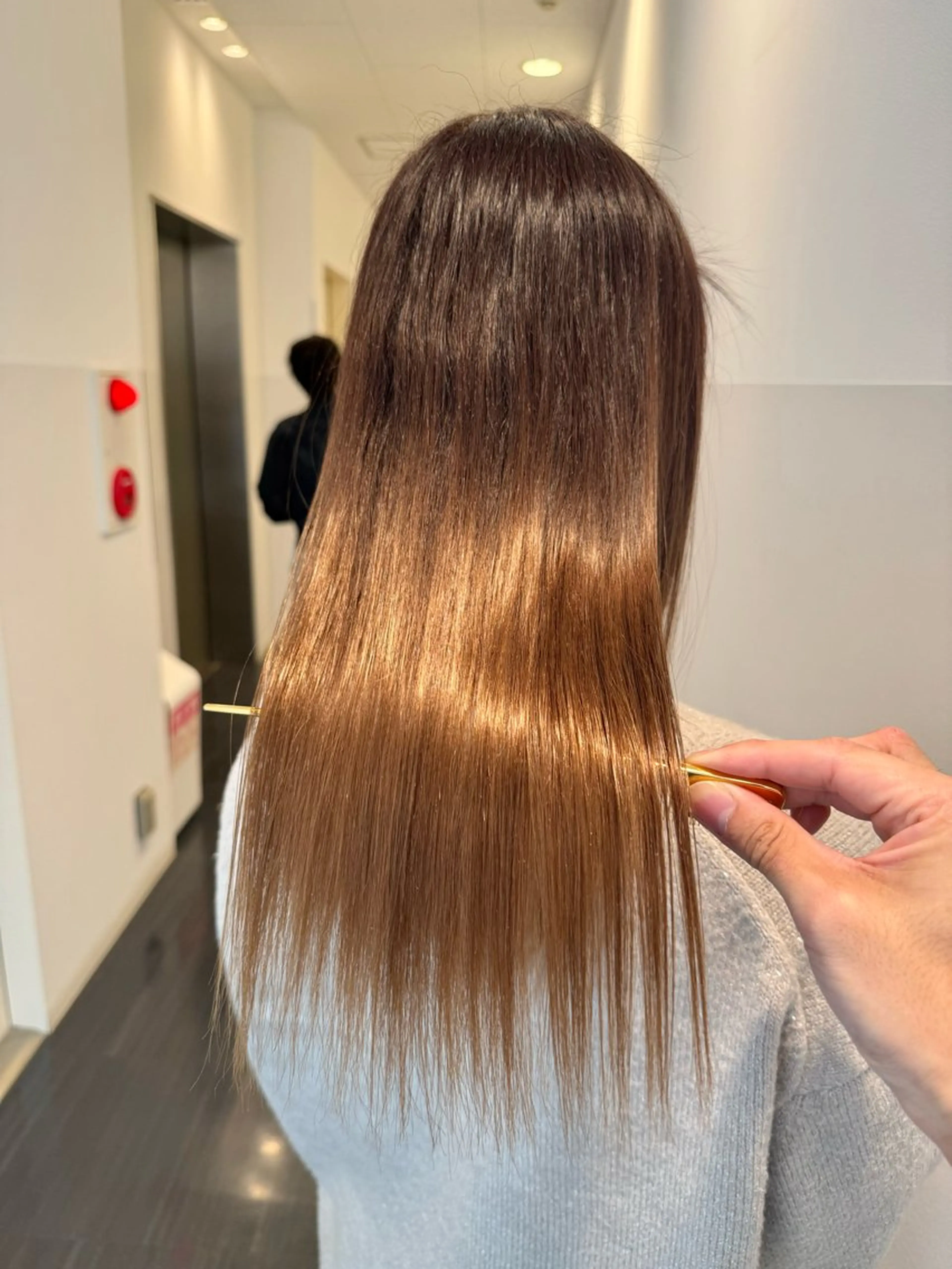 セミロング 【髪質改善の専門店】 🫧鷹司郎のヘアスタイル