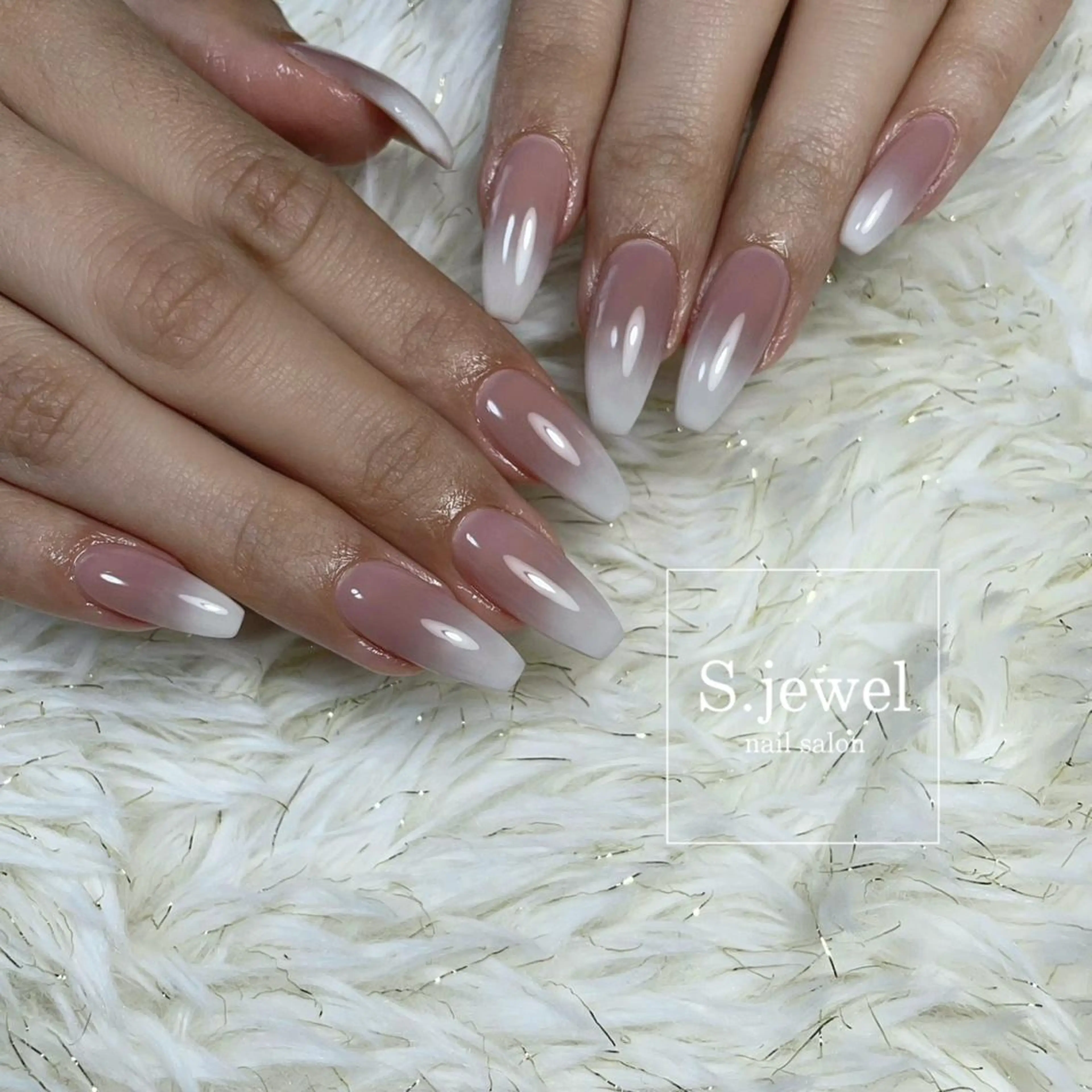 ネイル S. JEWELのネイルデザイン