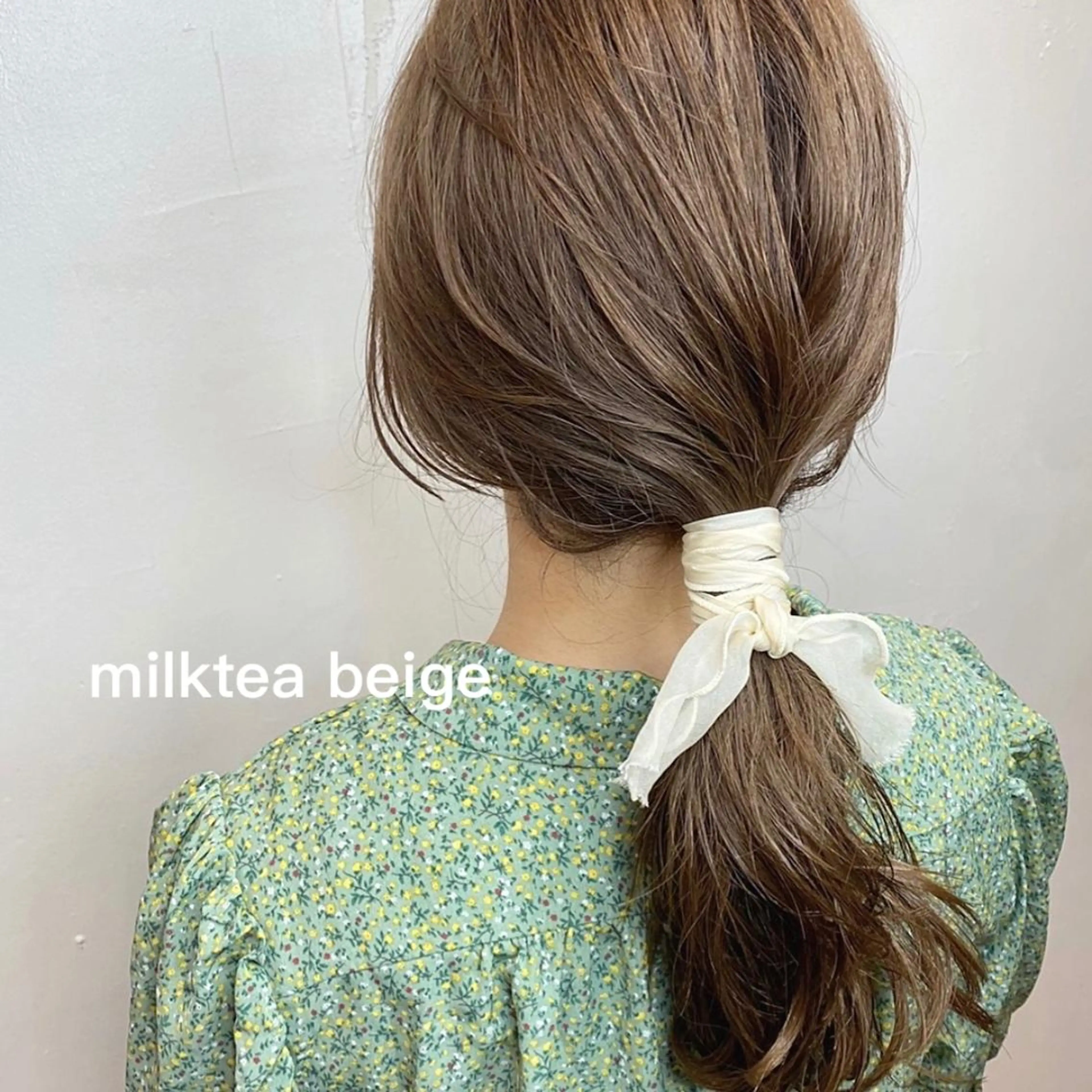 セミロング カラー ヘアアレンジ ブリーチ Sana / 韓国ヘア / カラーのヘアスタイル