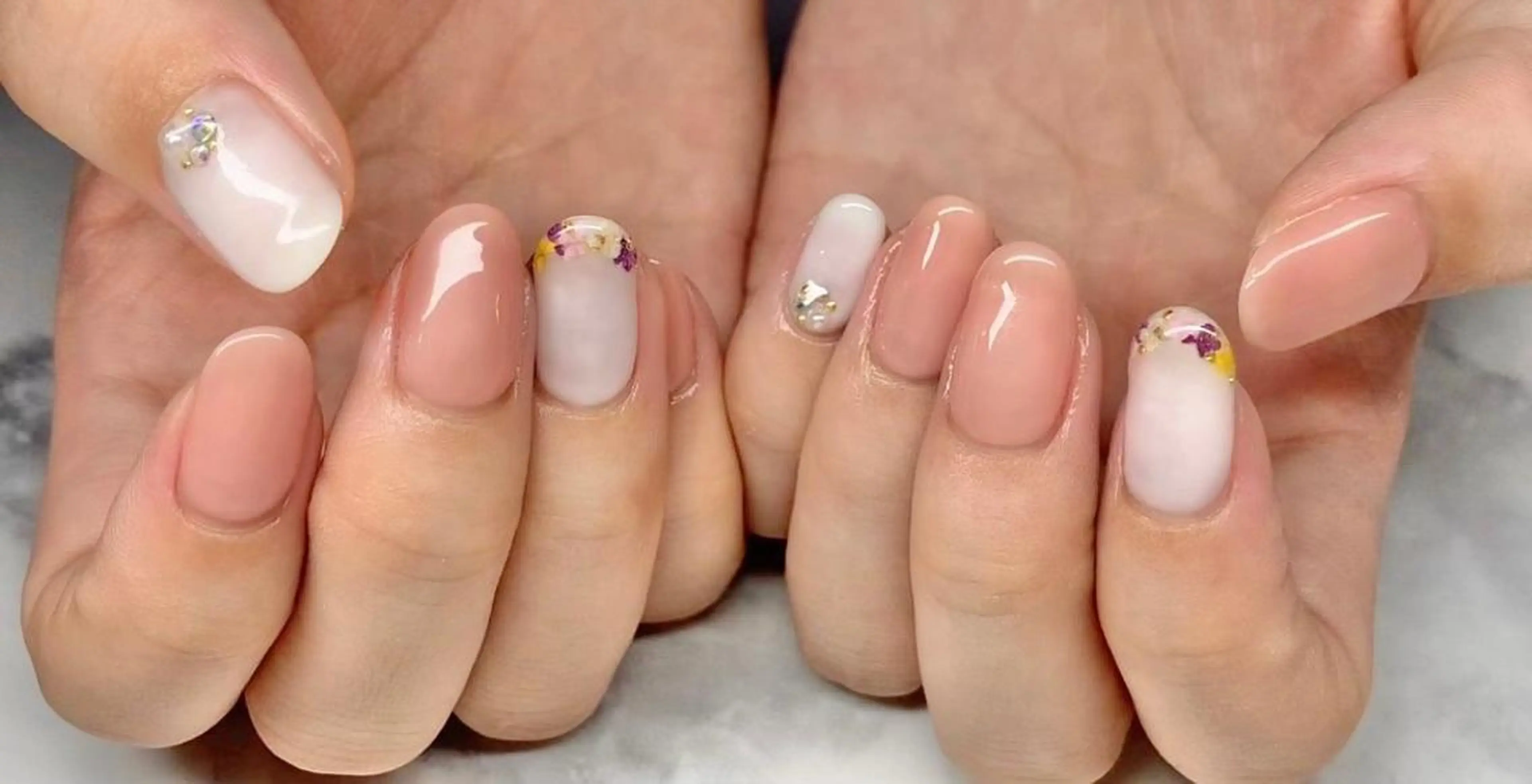 ネイル マツエク・マツパ アイブロウ 韓国風マツエク パリジェンヌラッシュリフト まつげパーマ 長さ出し フレンチネイル ハンドネイル Nail&eye Belire 新宿のネイルデザイン