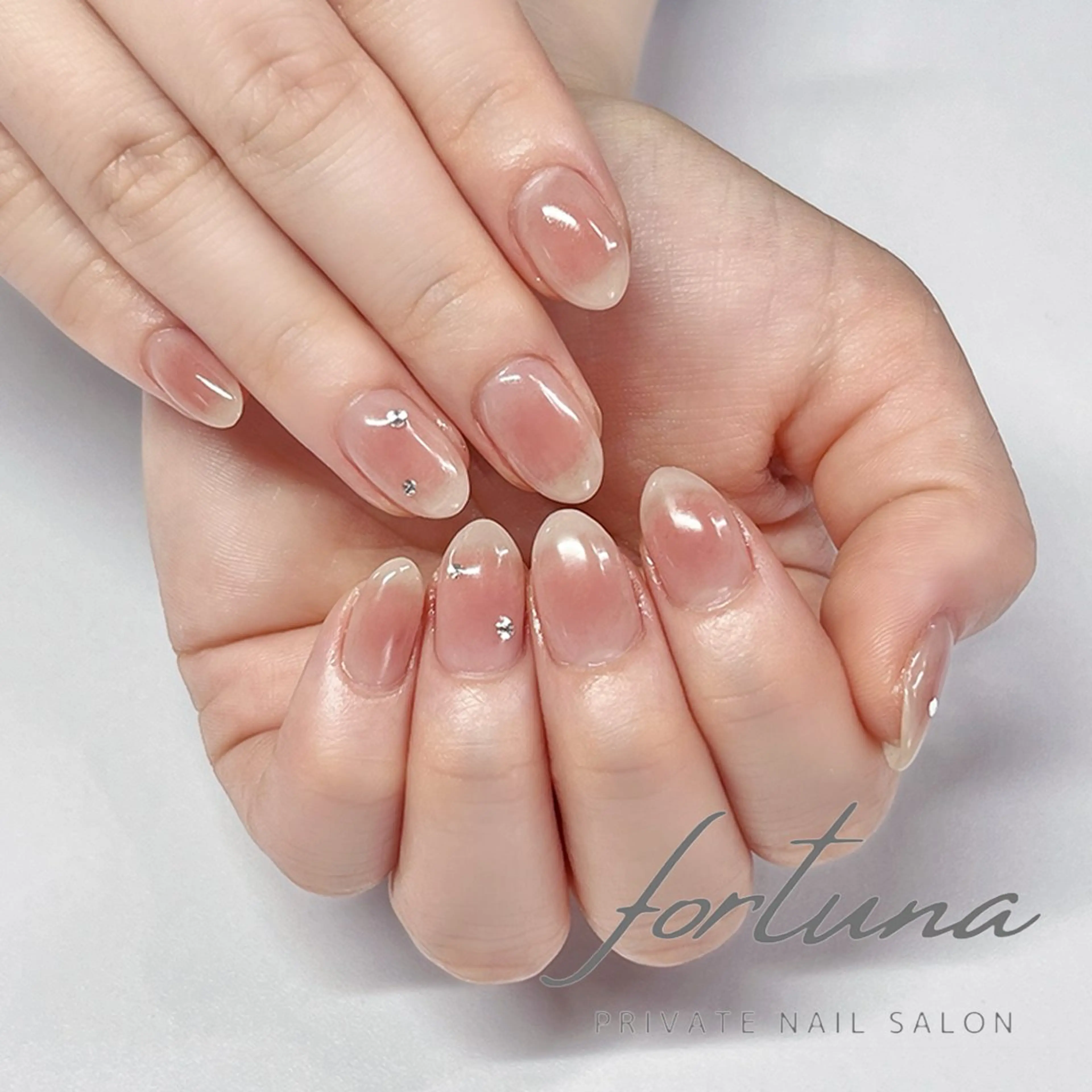 ネイル チークネイル オフィスネイル ストーンネイル fortuna 武藤裕美のネイルデザイン