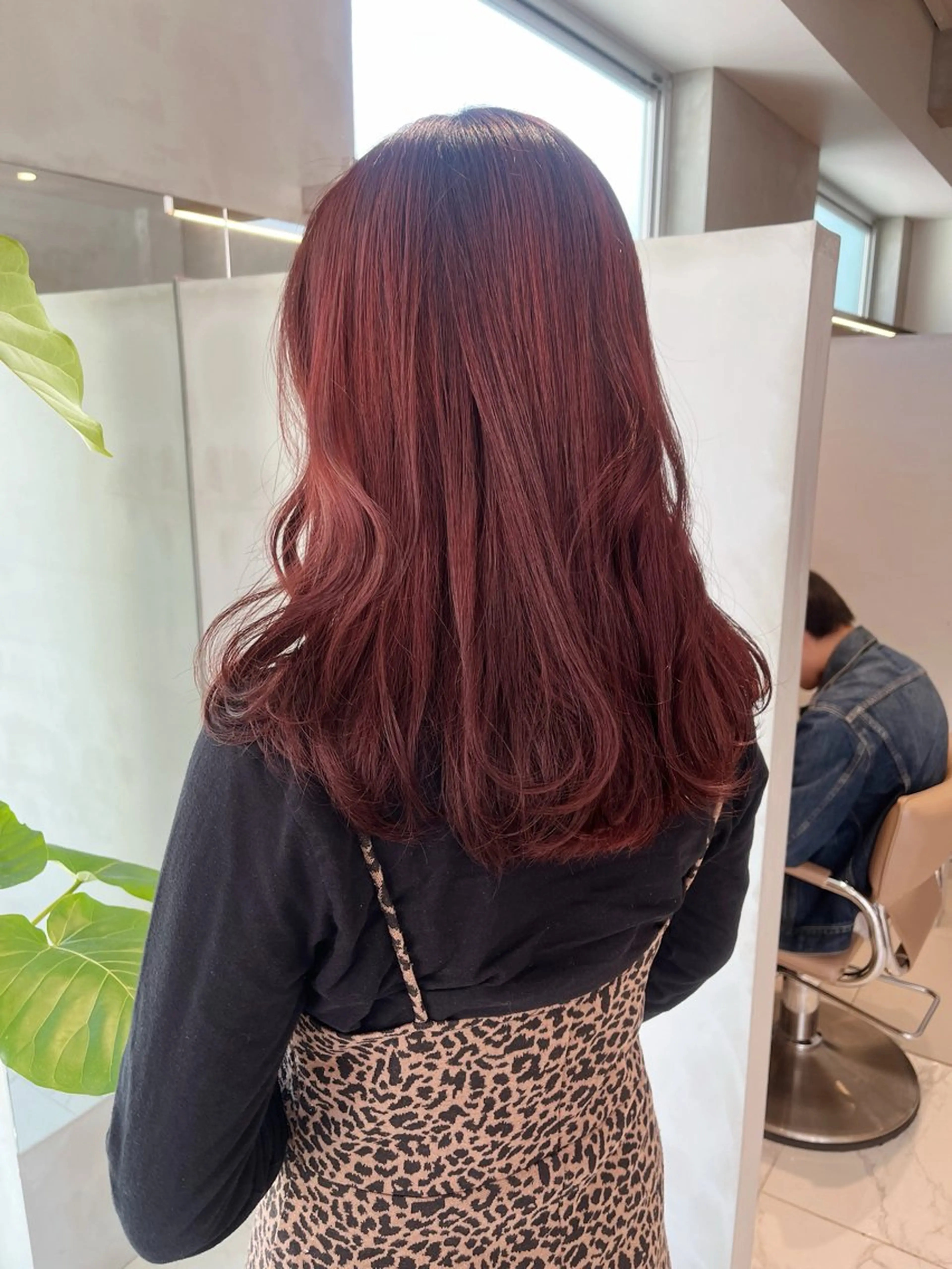 ロング カラー ヘアカラー トリートメント ヘアセット 透明感ハイトーン/ レイヤー/セイナのマツエク・マツパデザイン