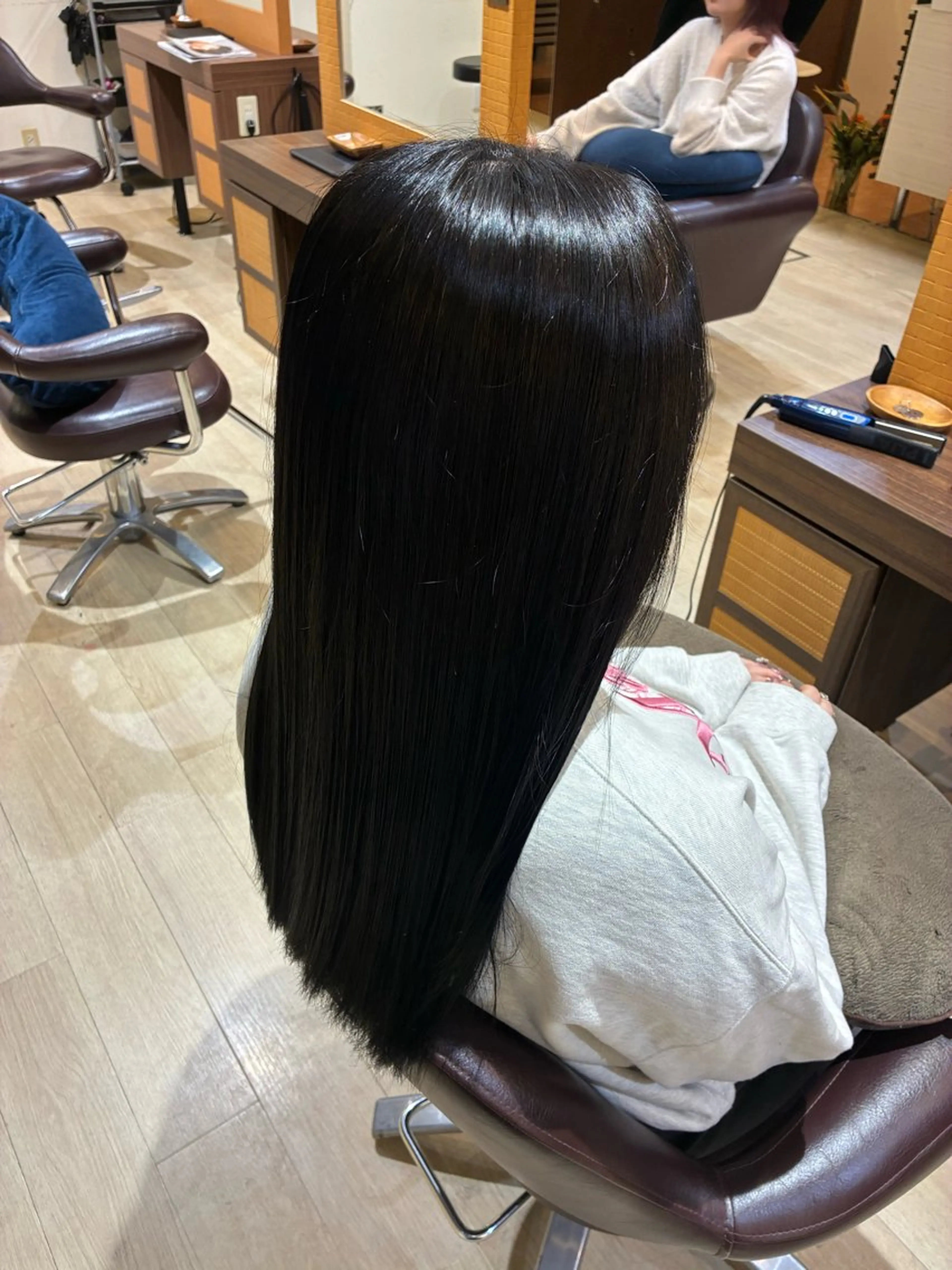 ロング ヘアカラー Orque kazuneのヘアスタイル