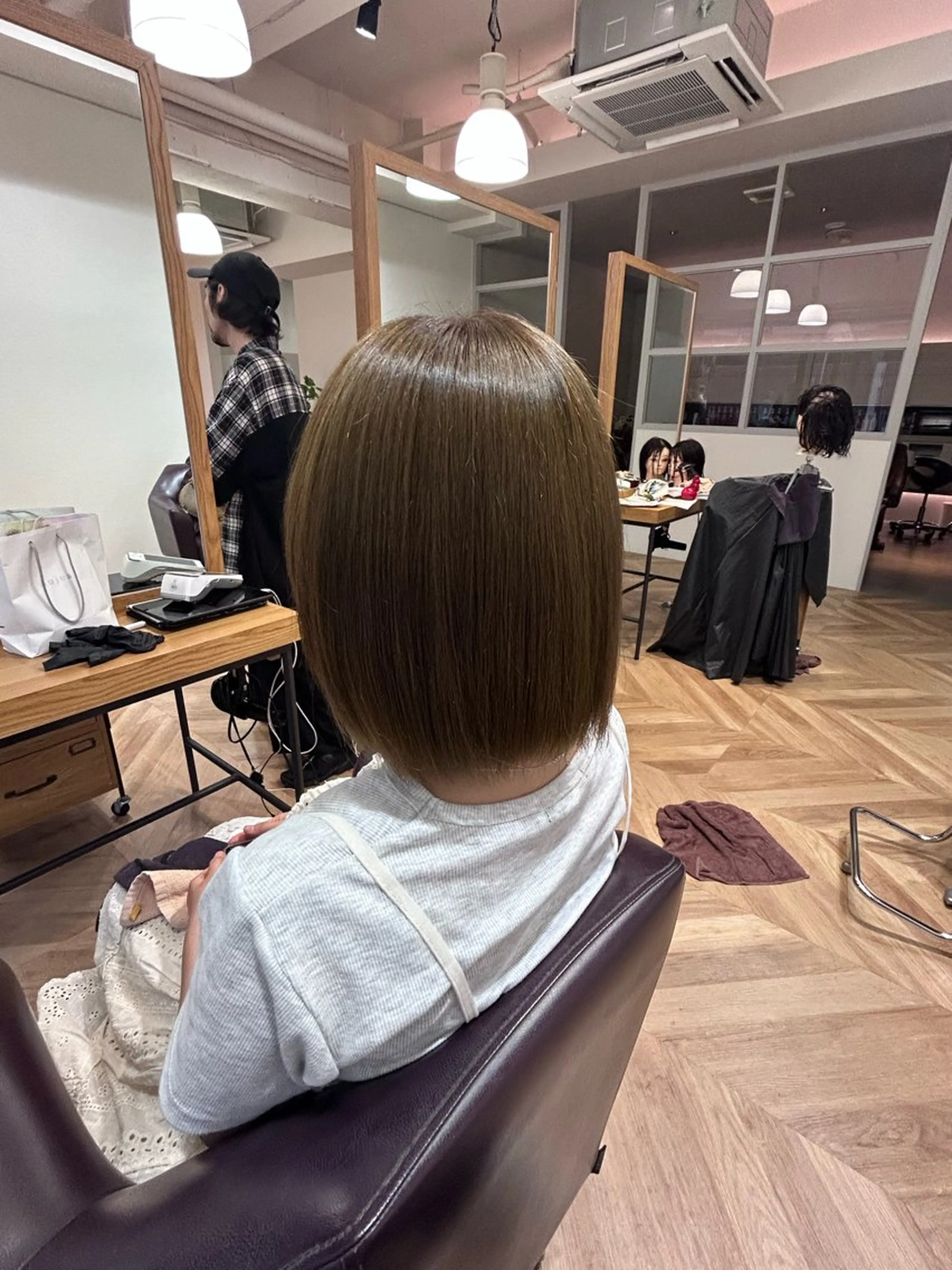 ミディアム カラー オレンジ ヘアカラー 若林 綾乃のヘアスタイル