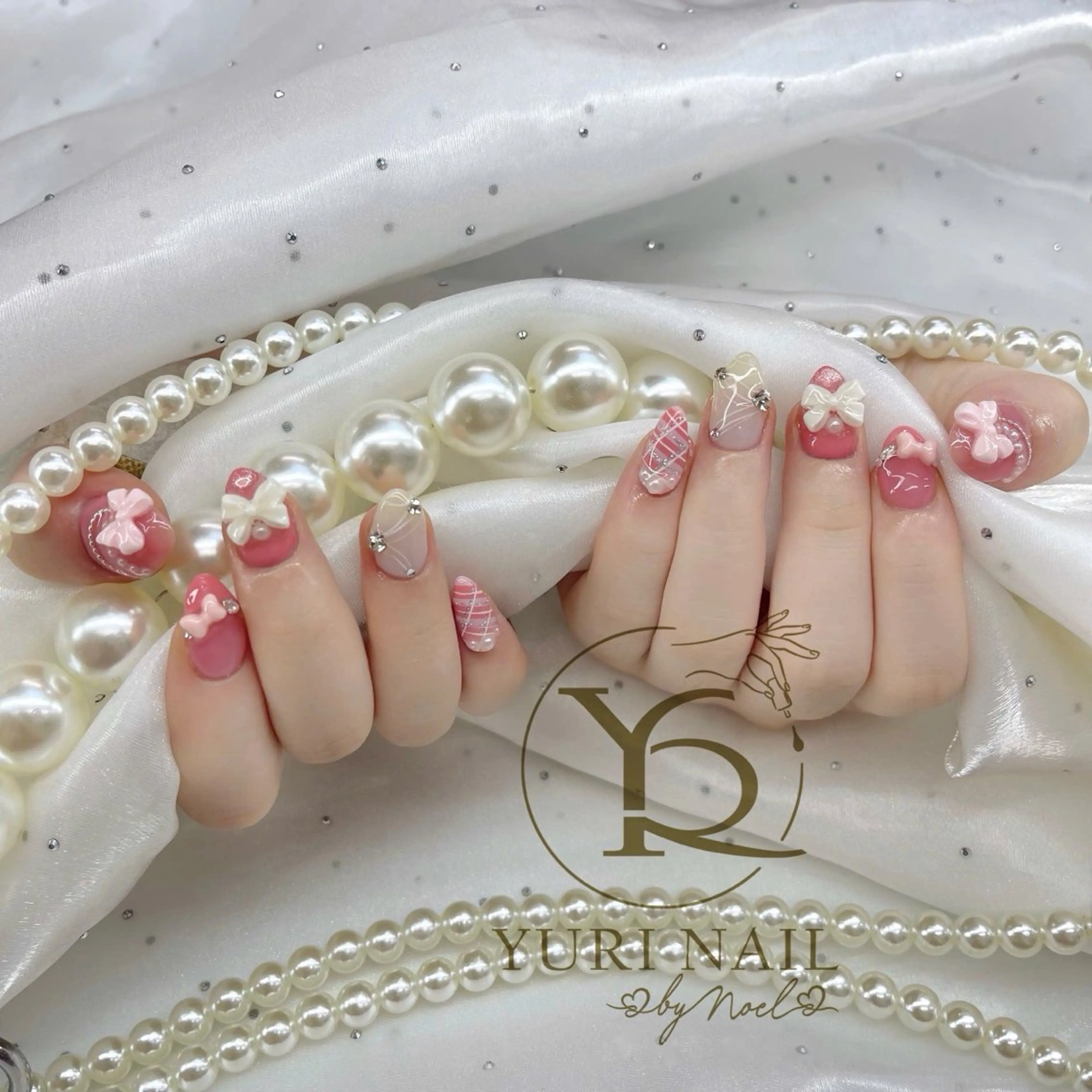 ネイル ハンドネイル フットネイル ハンドケア YURI Nail NARITAのネイルデザイン