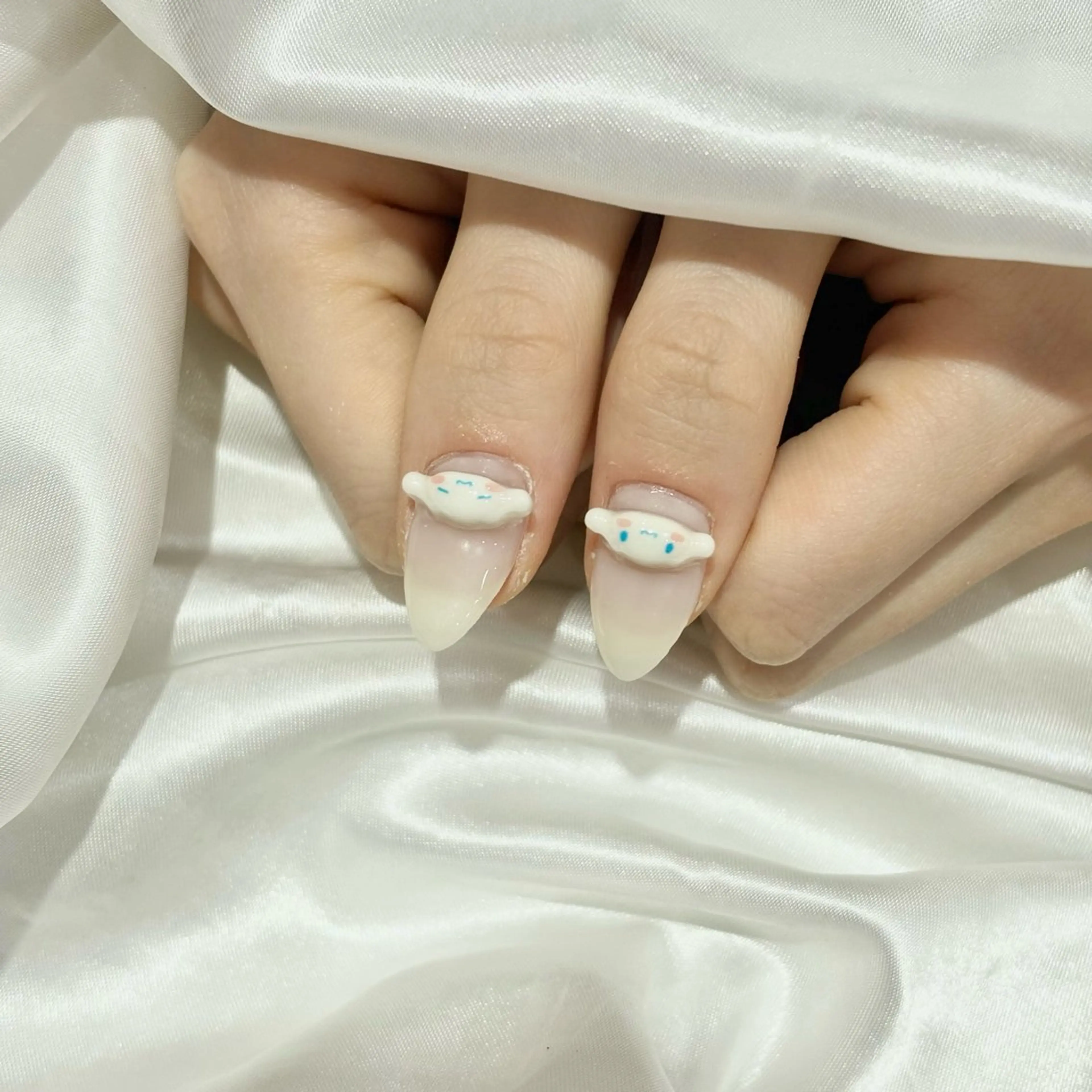 ネイル 持ち込み ハンドネイル WISTERIA sahoのネイルデザイン