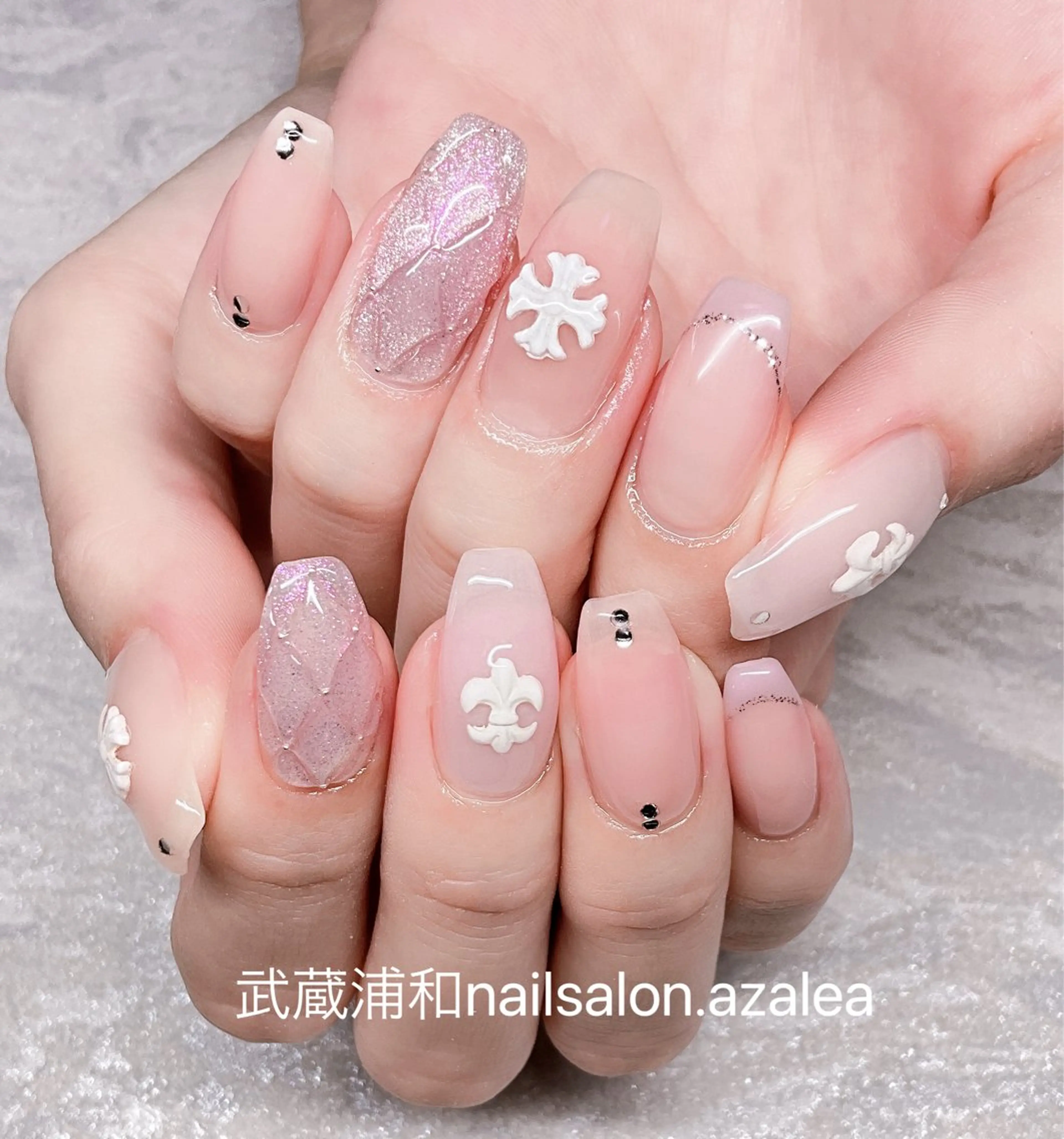 ネイル ハンドネイル R inのネイルデザイン