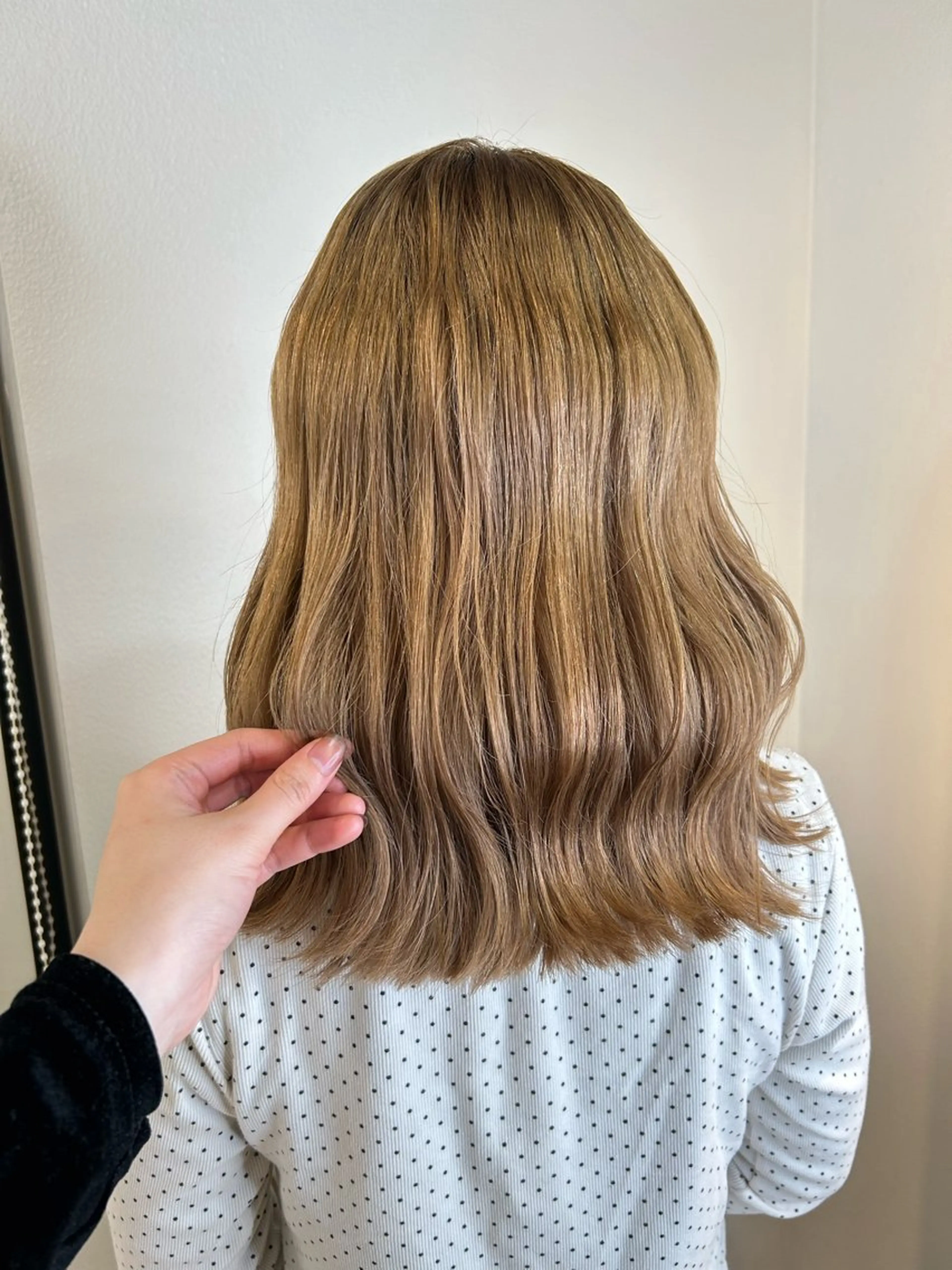ミディアム 柔らかカラー🤎 luna🧸🤎のヘアスタイル