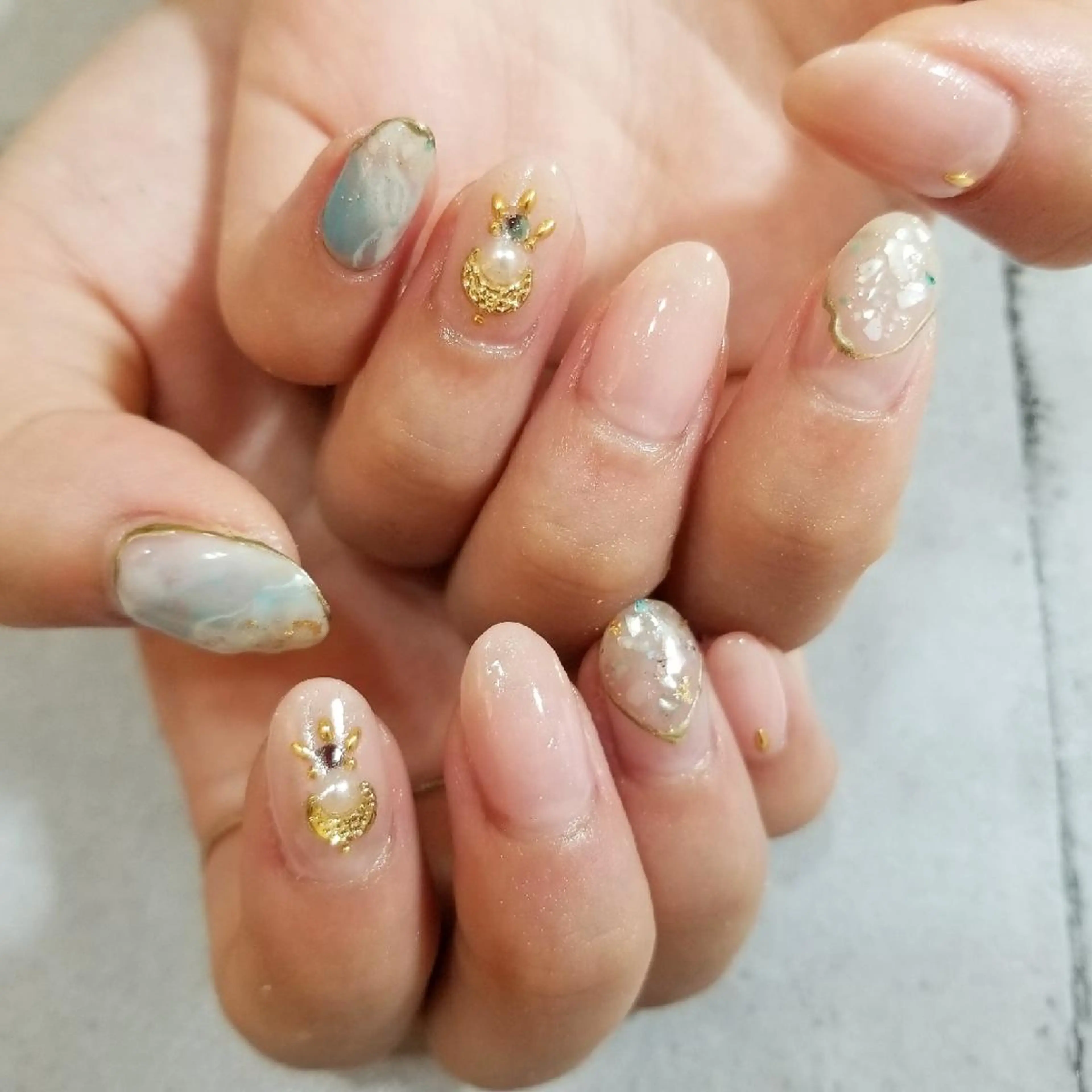 ネイル nijiiro🌈 サトウのネイルデザイン