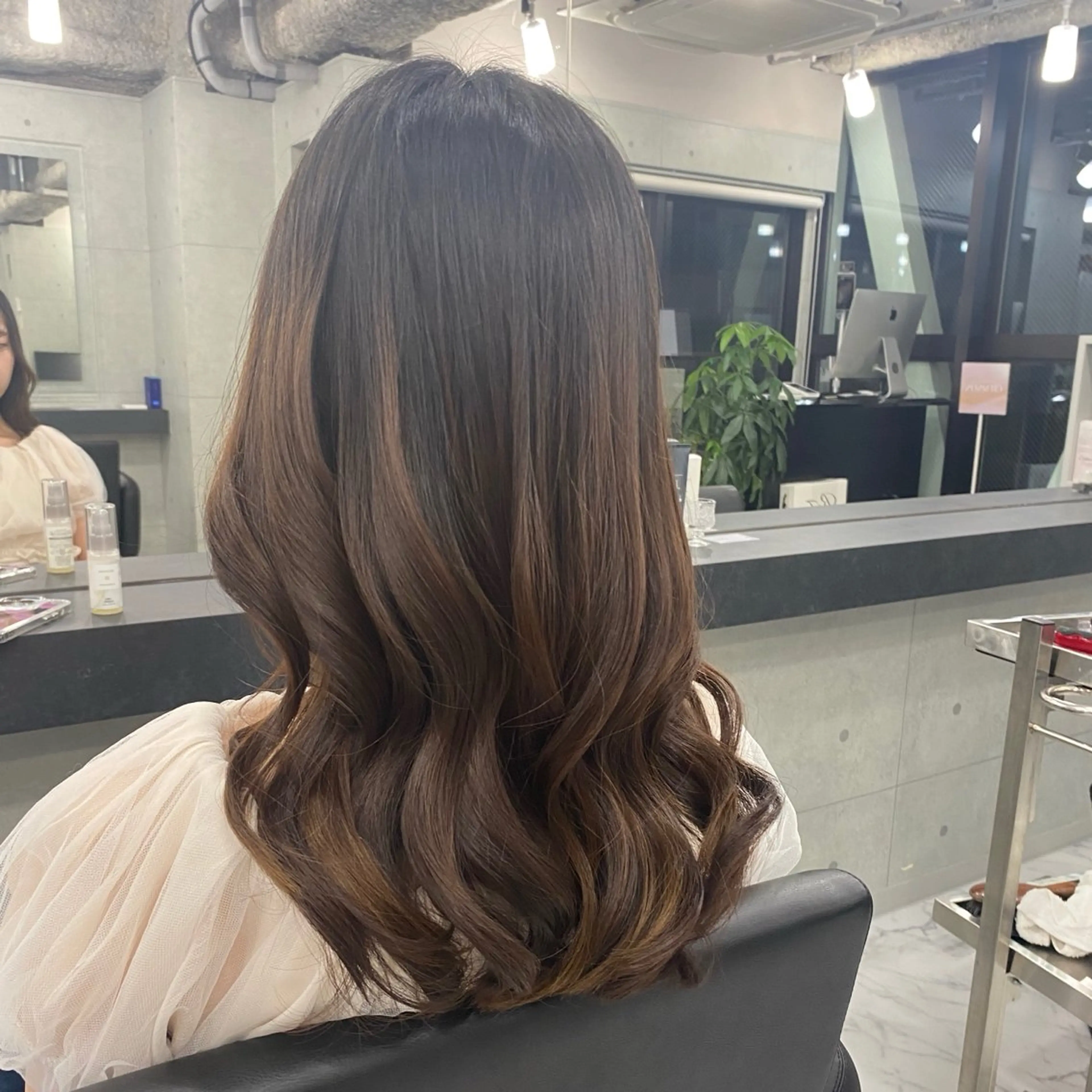 カラー Endearing 北澤那未🌟銀座のヘアスタイル