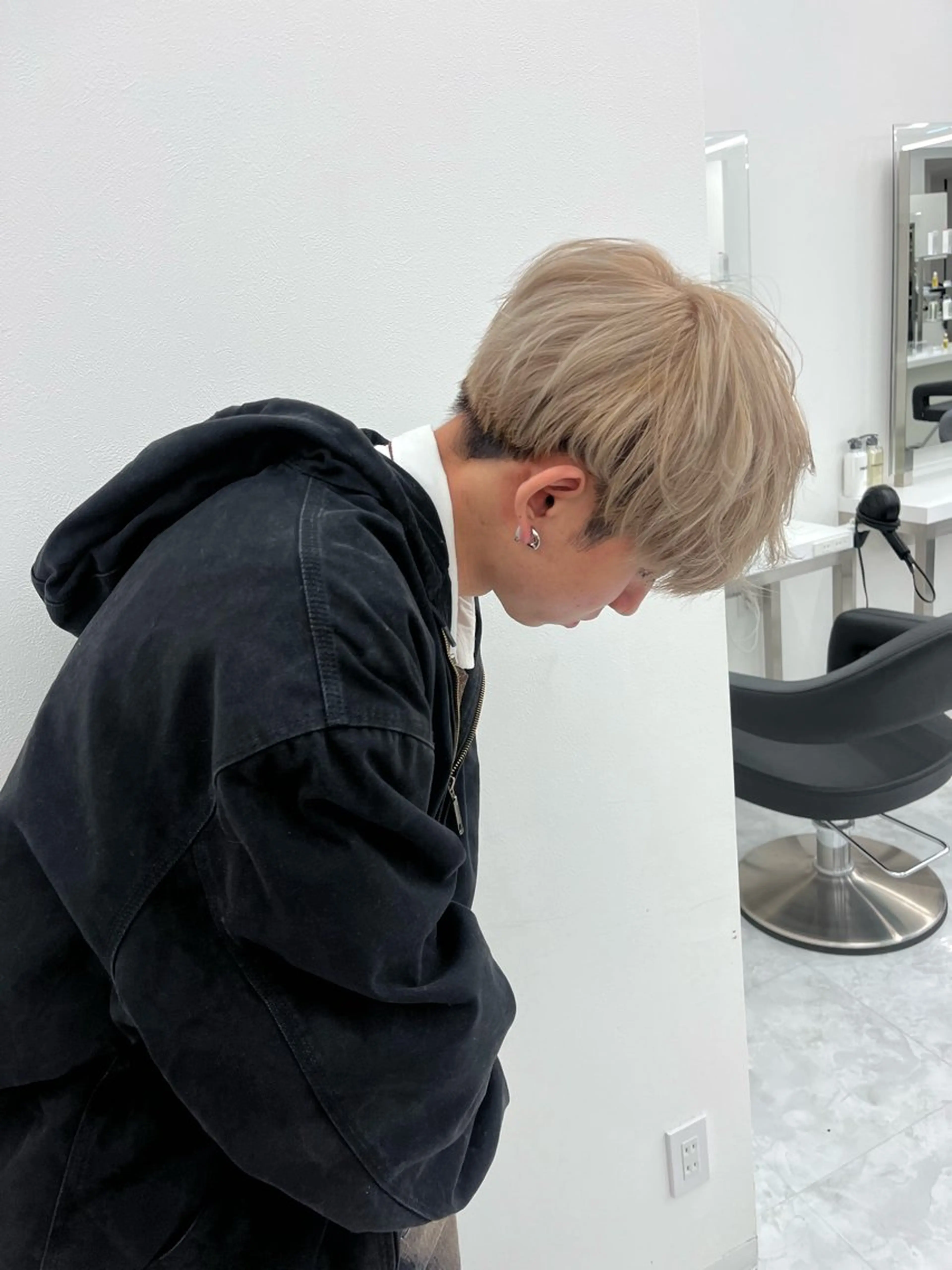 カラー ユイ☆ハイトーン ☆ブリーチデザインのヘアスタイル