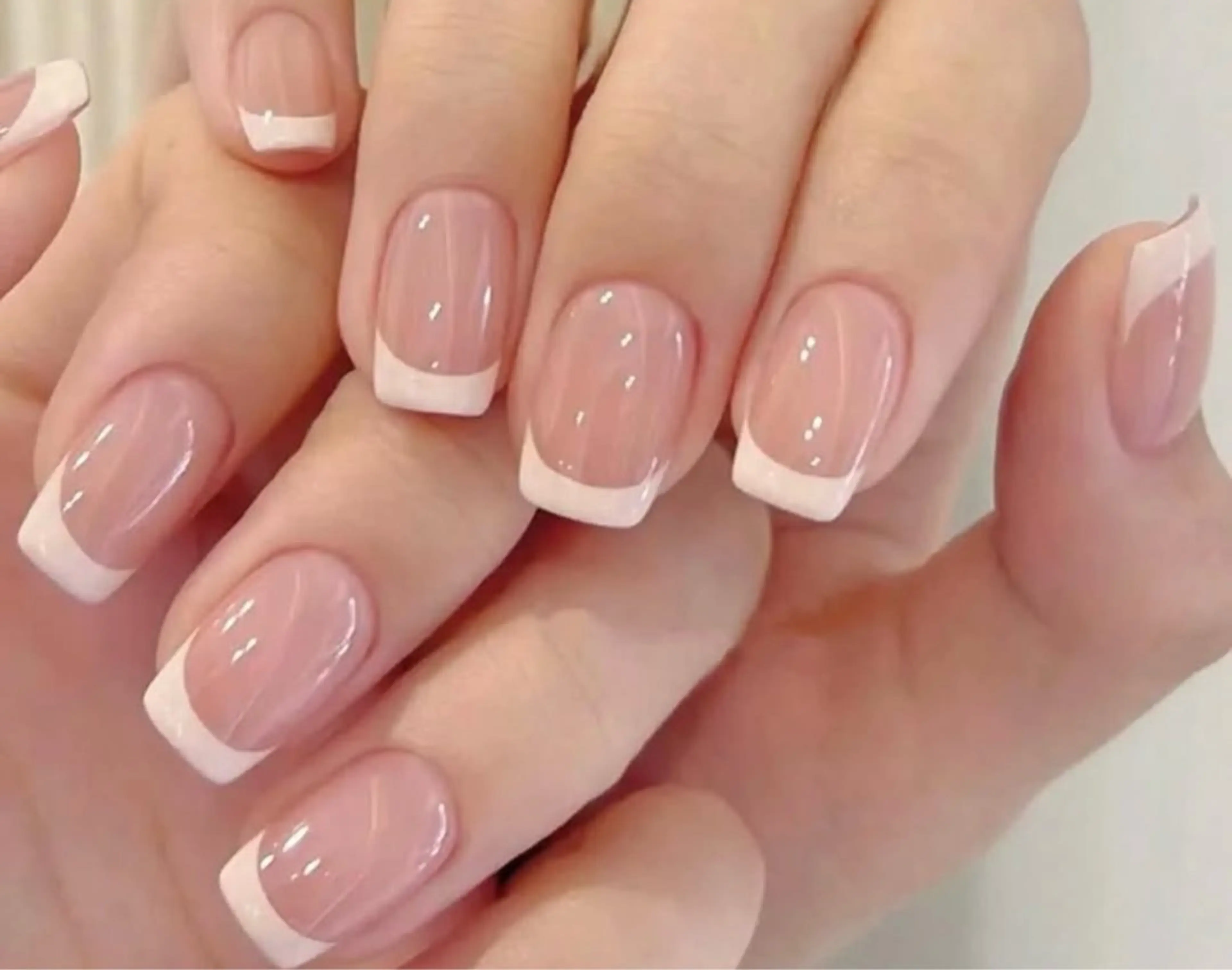 ネイル アートネイル オーロラネイル チークネイル フレンチネイル ガラスフレンチ 🎀YooLi Nail salonのネイルデザイン