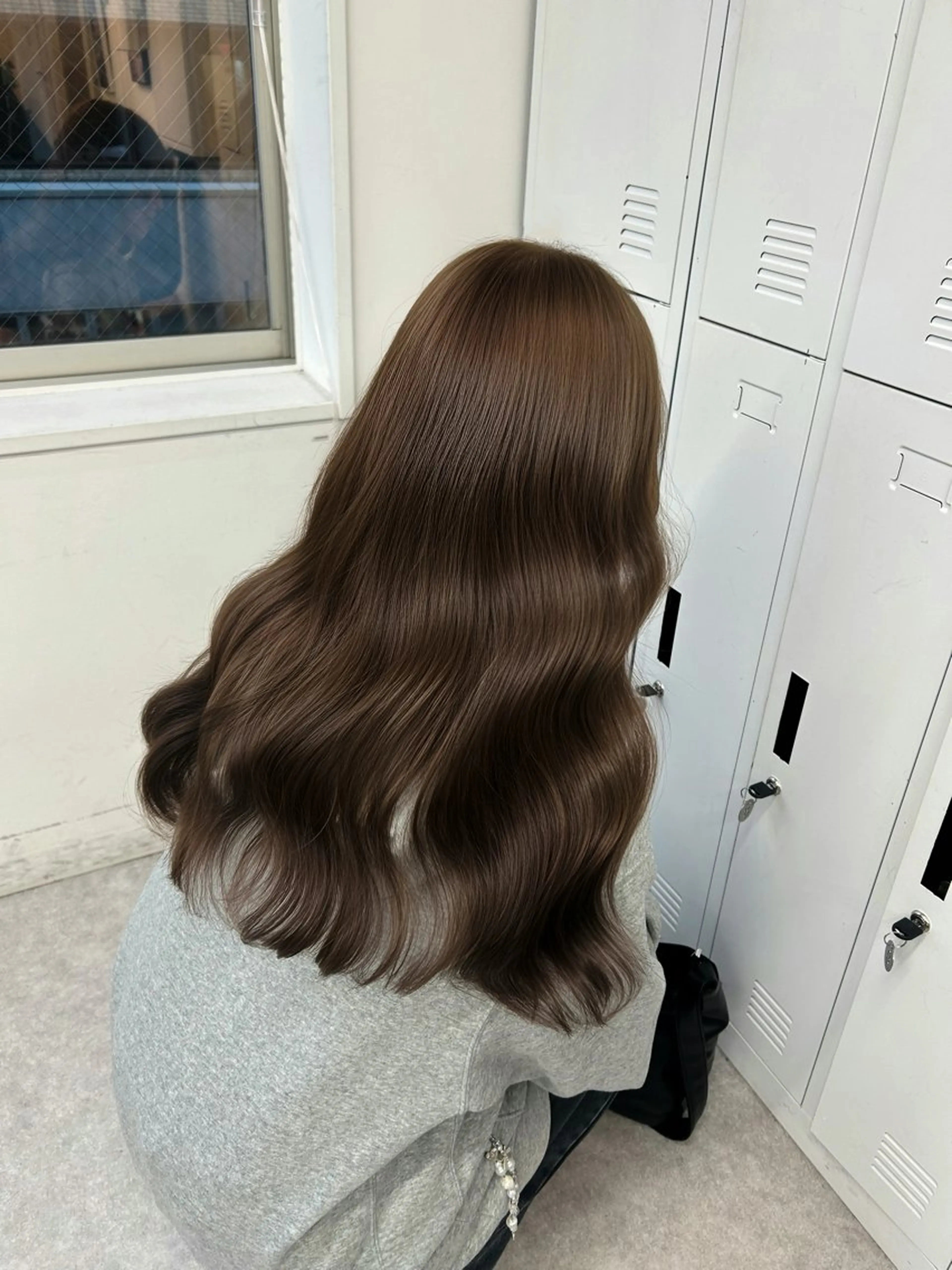 セミロング カラー ベージュカラー ブリーチ ブラウンカラー ブラウンベージュ チョコレートブラウン ヘアカラー 💍透明感 💖艶ミルクティーのヘアスタイル