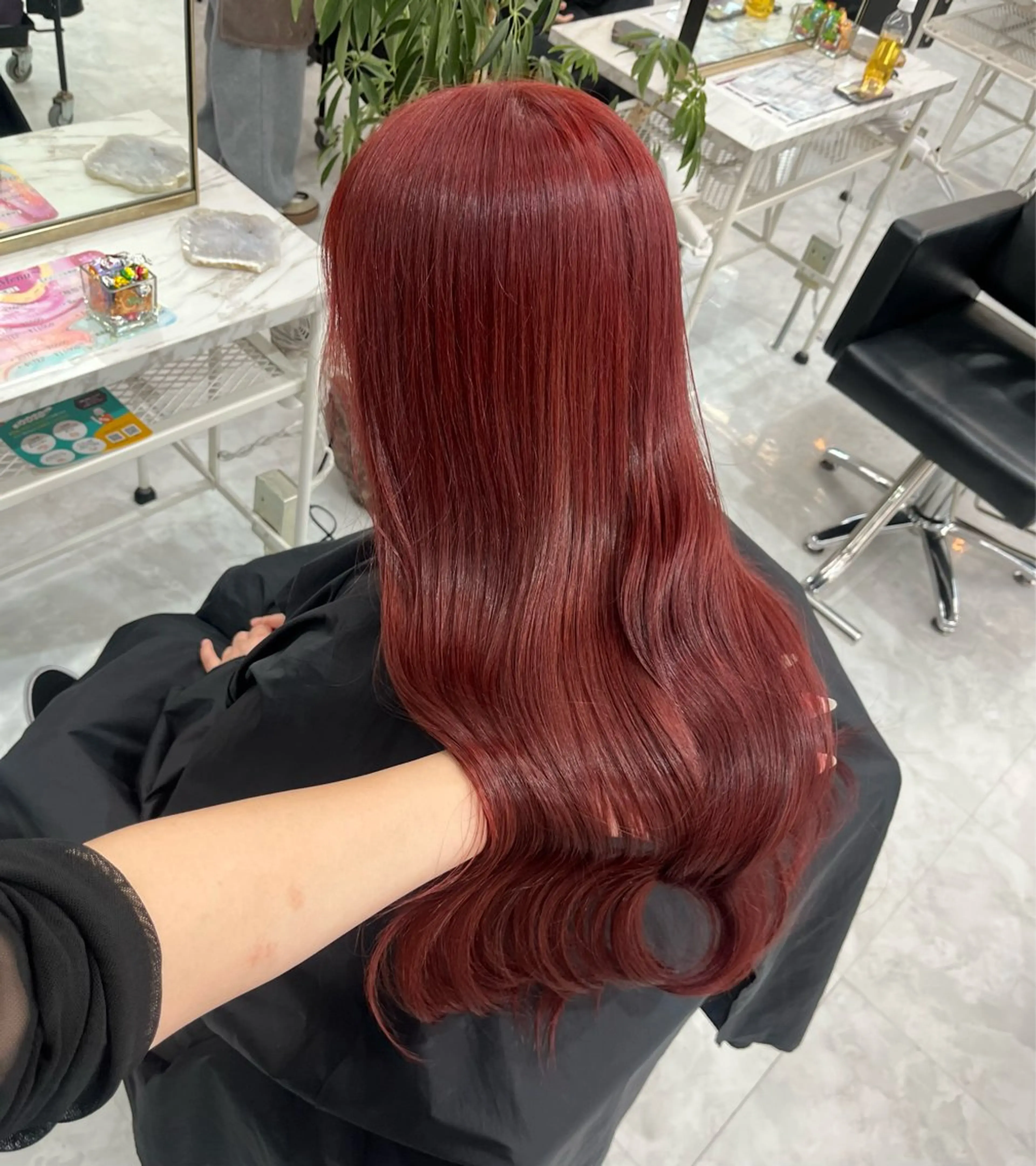 カラー ヘアカラー 漆畑 莉奈のヘアスタイル