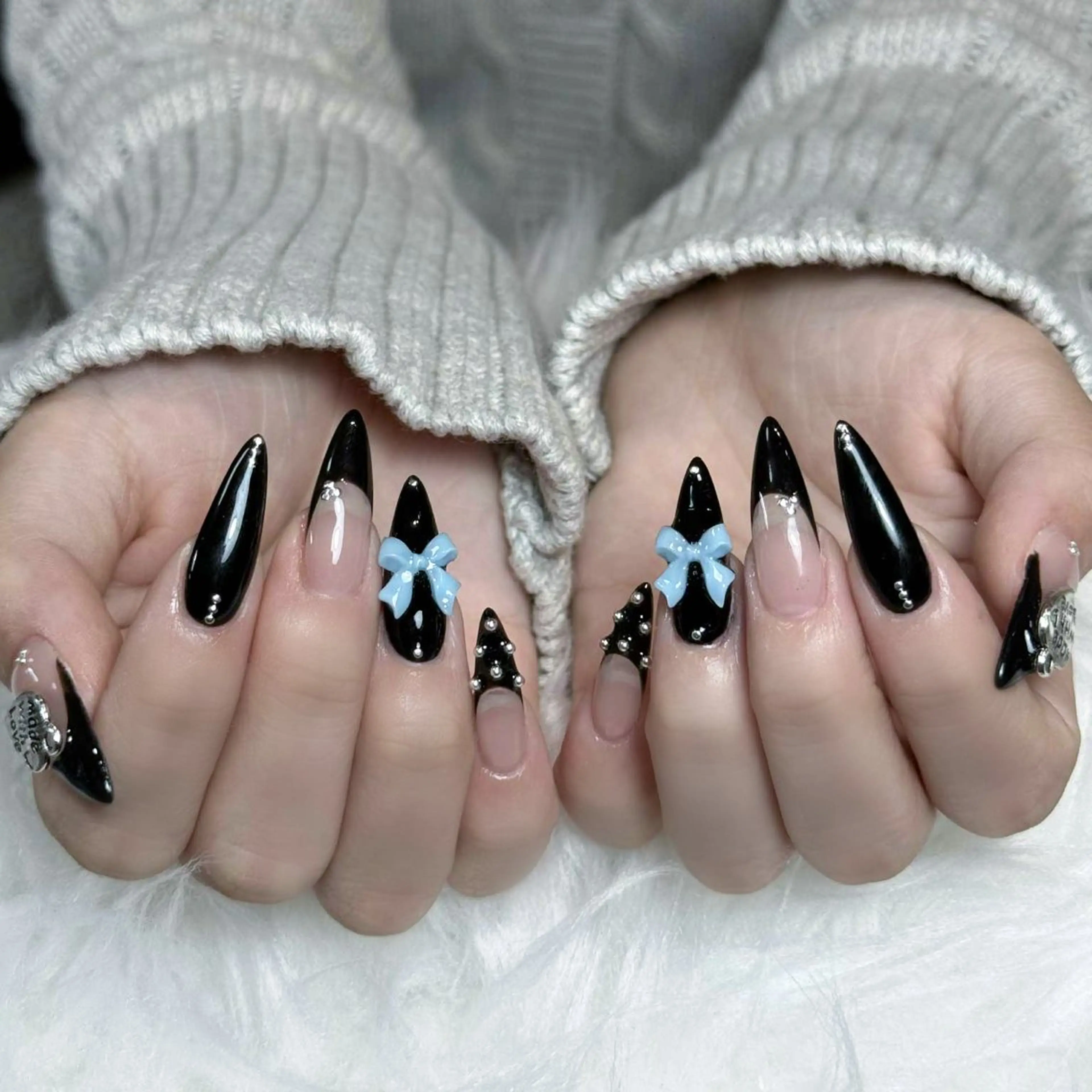 ネイル オーロラネイル ボルドー ブラウン 氷ネイル・うるうるネイル キラキラネイル ハンドネイル Julli NailStudioのネイルデザイン