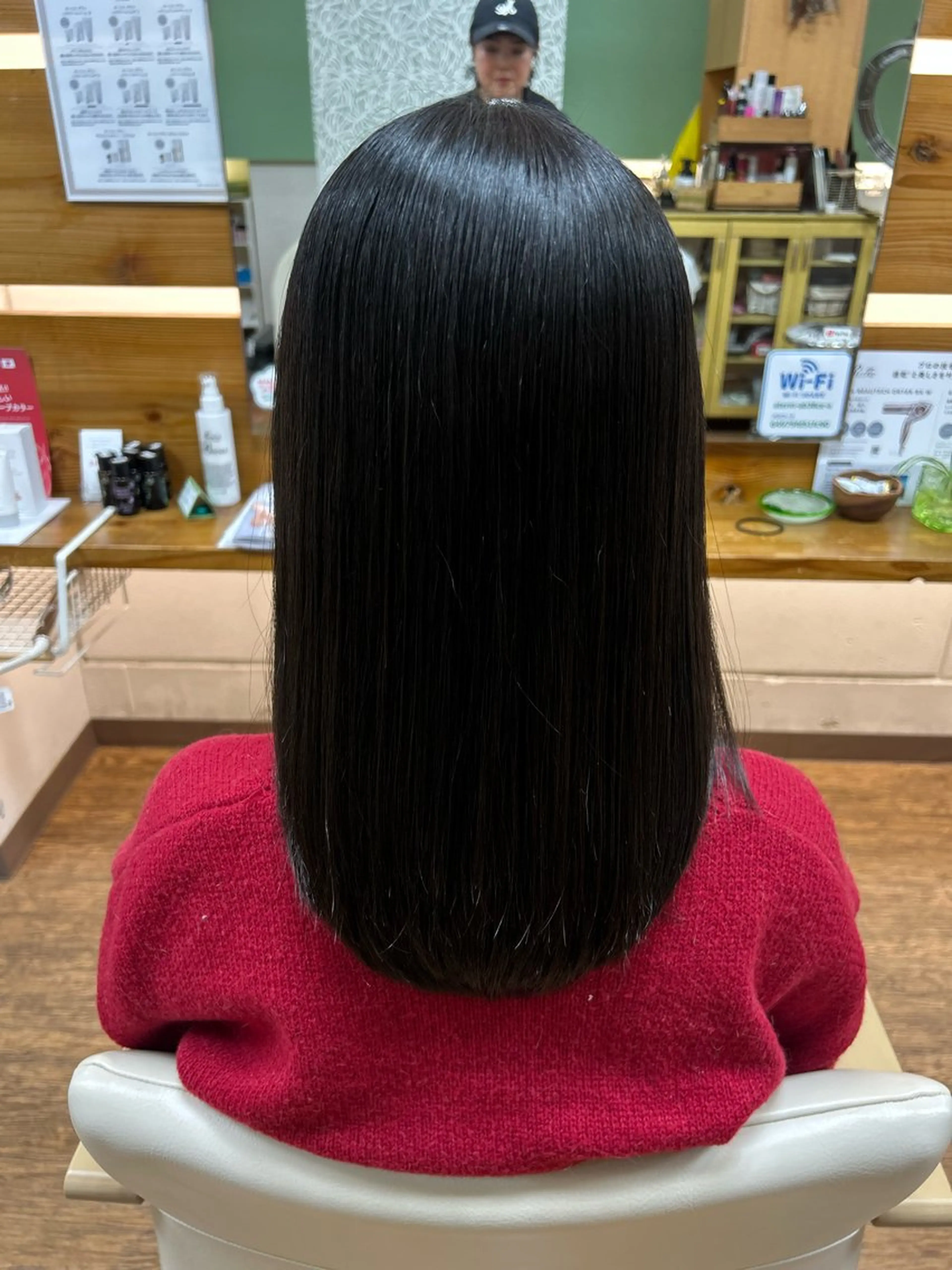 ロング 神谷 千明のヘアスタイル