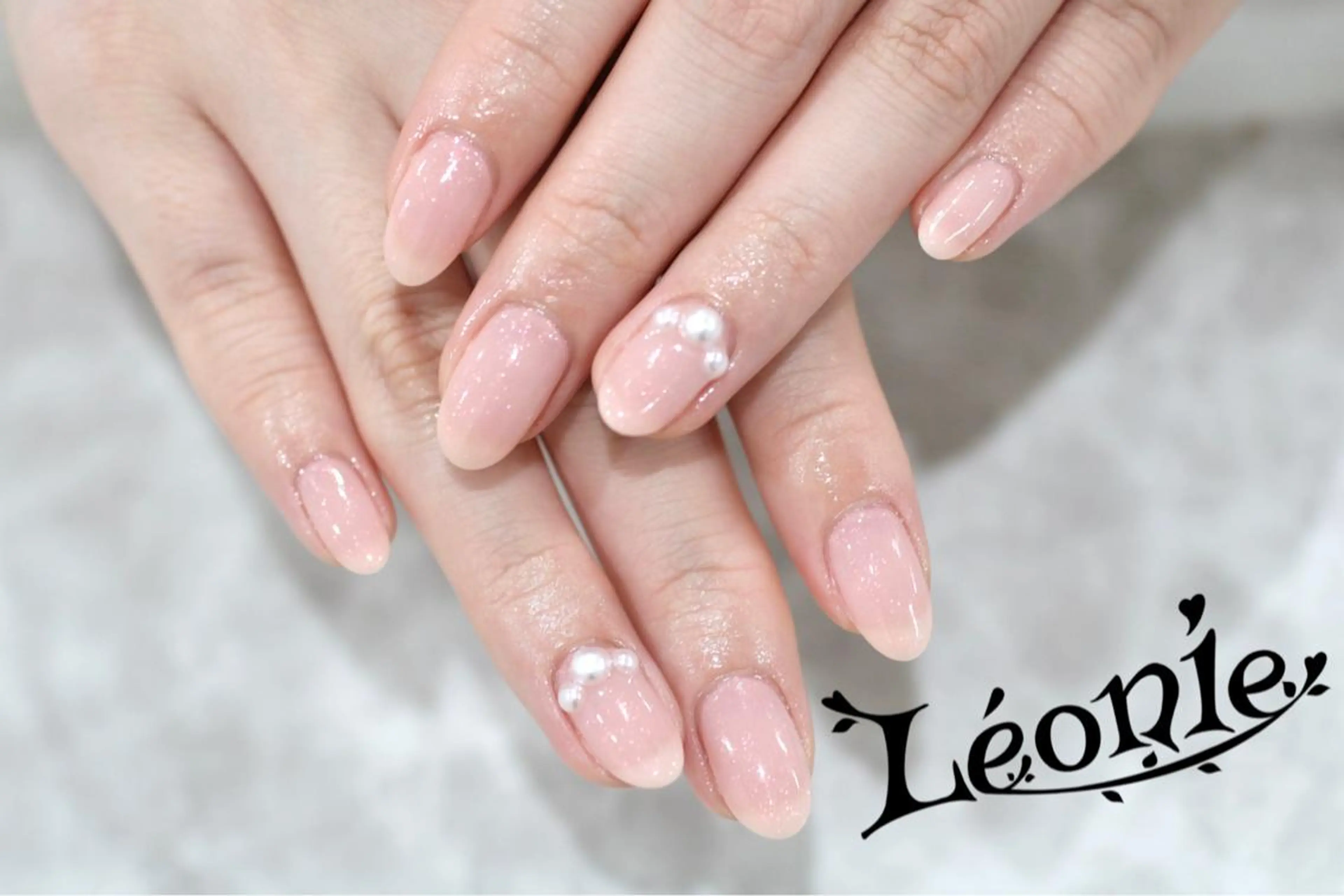 ネイル ハンドネイル Leonie やまざきのネイルデザイン