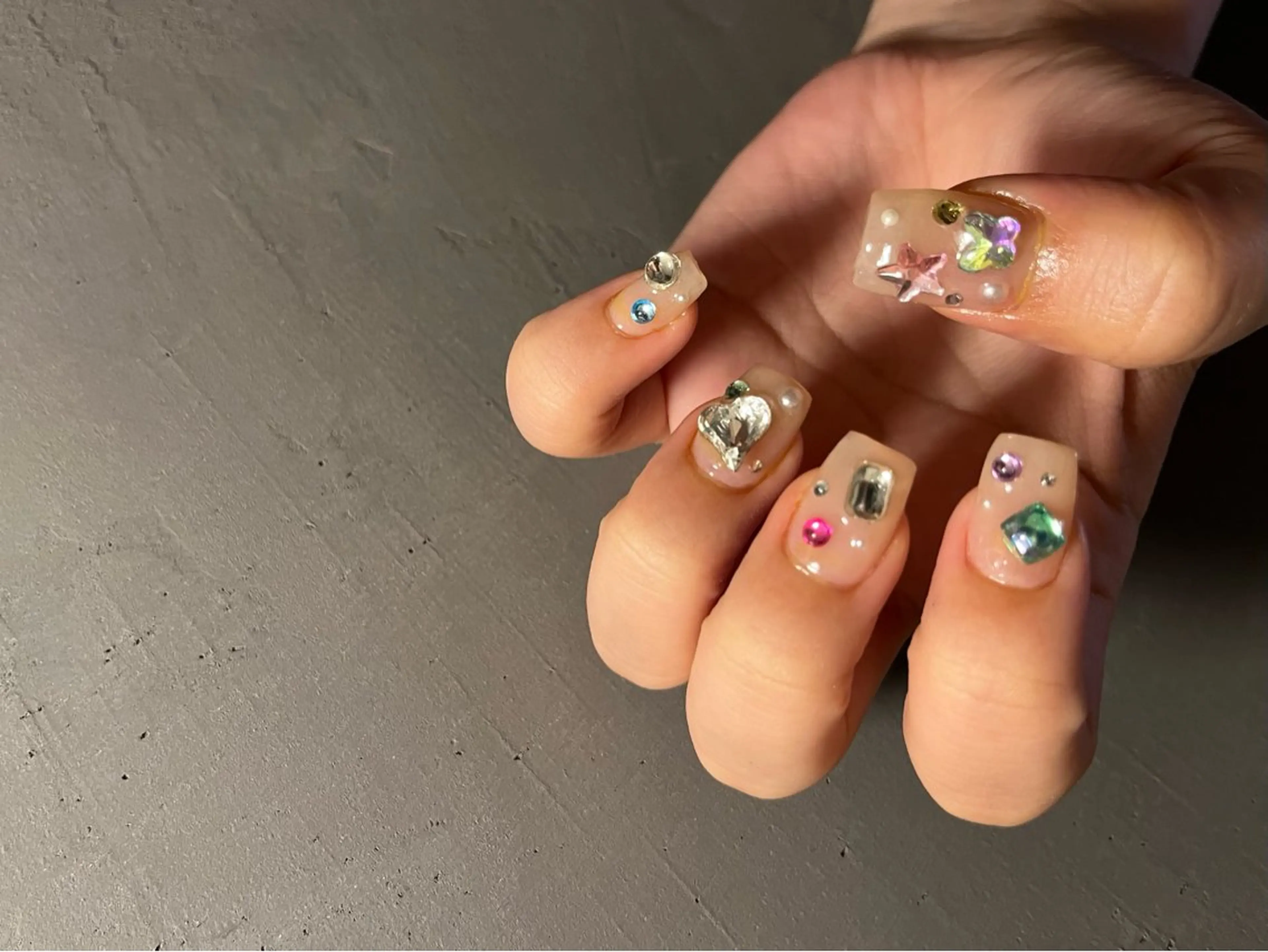 ネイル nailsalon R’のネイルデザイン