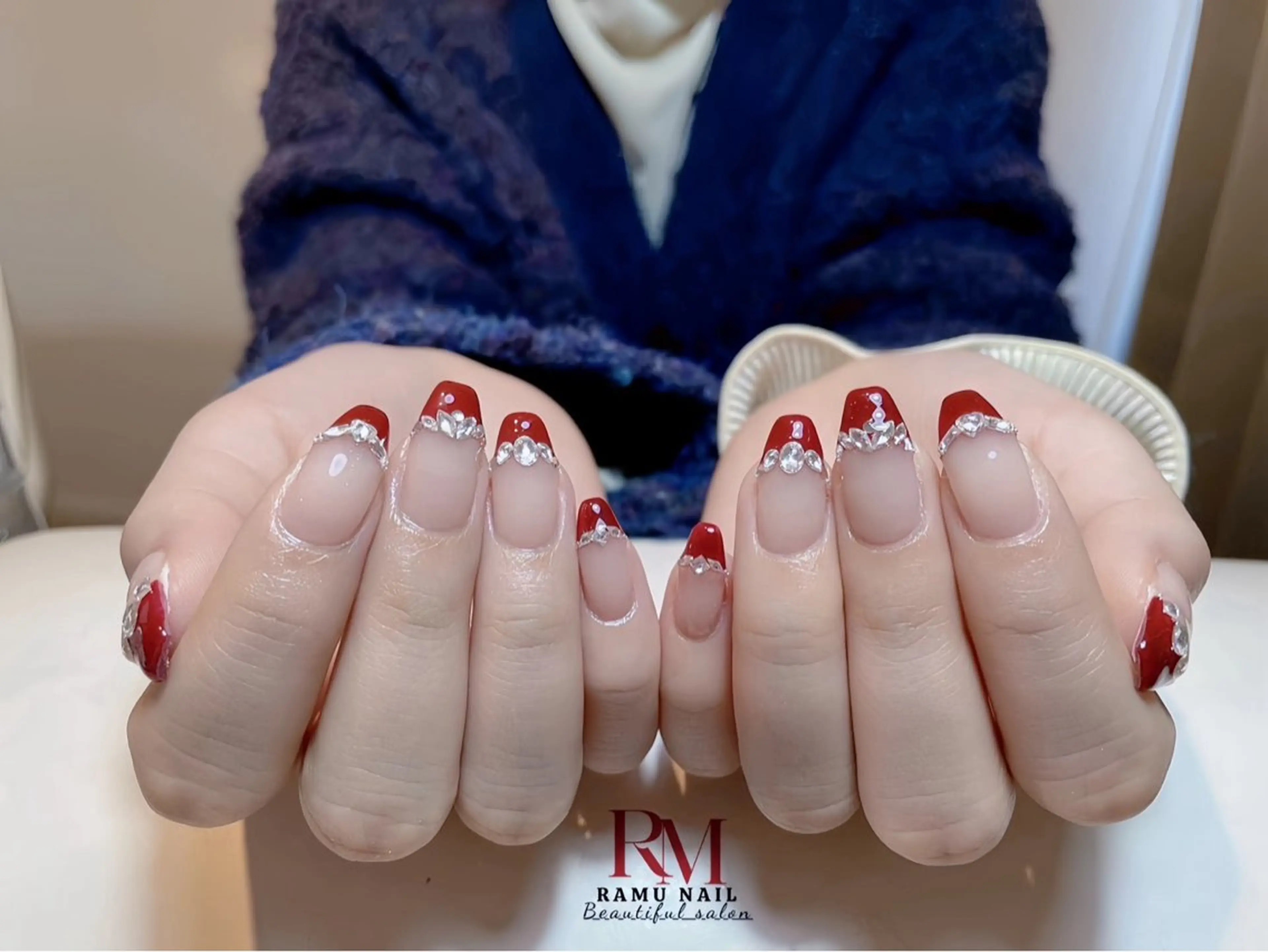 ネイル キラキラネイル マグネットネイル ミラーネイル ワンホンネイル 冬ネイル ハンドネイル RAMU Nail 恵比寿店のネイルデザイン