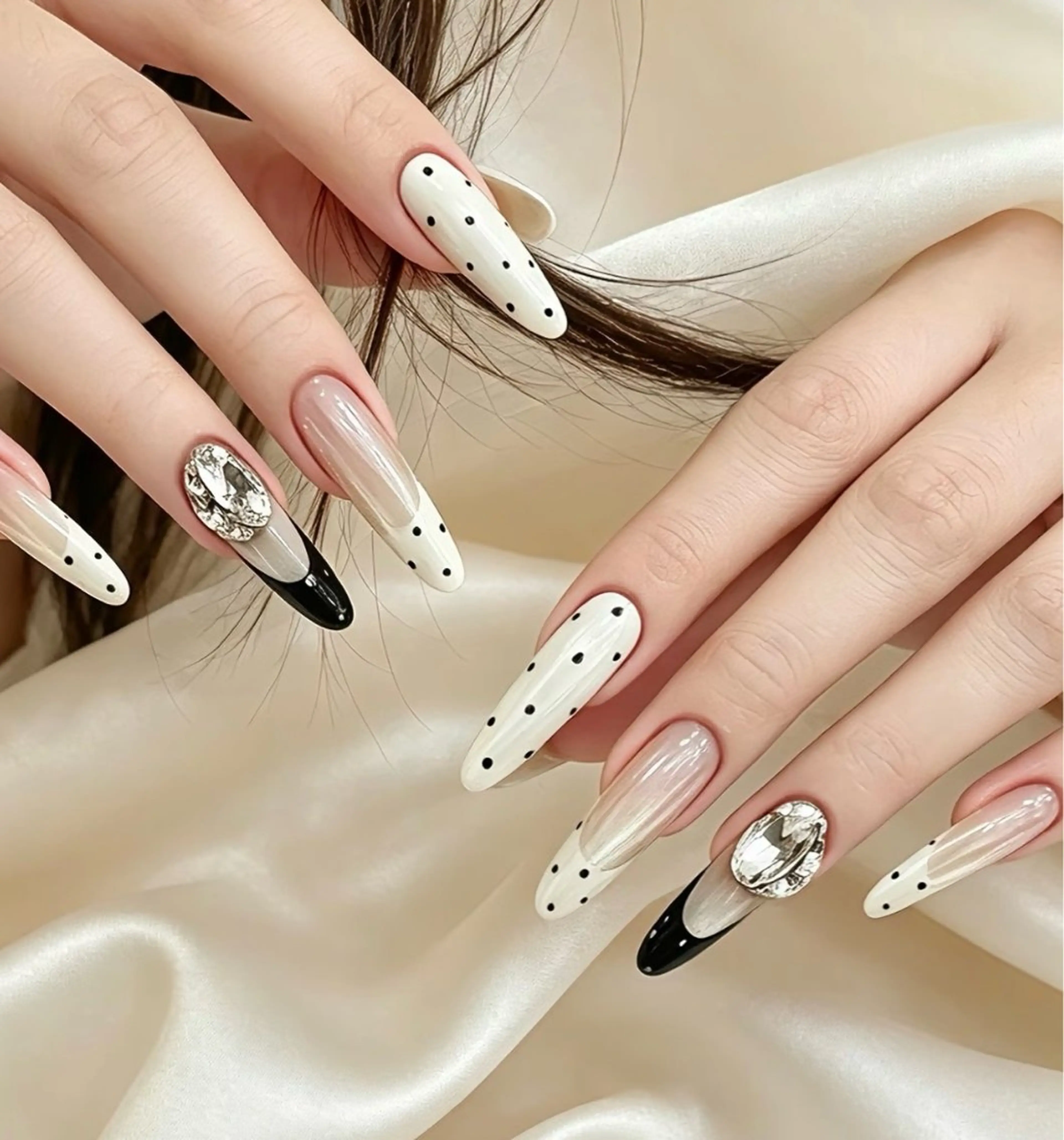 ネイル ハンドネイル Luvia Ginzaのネイルデザイン