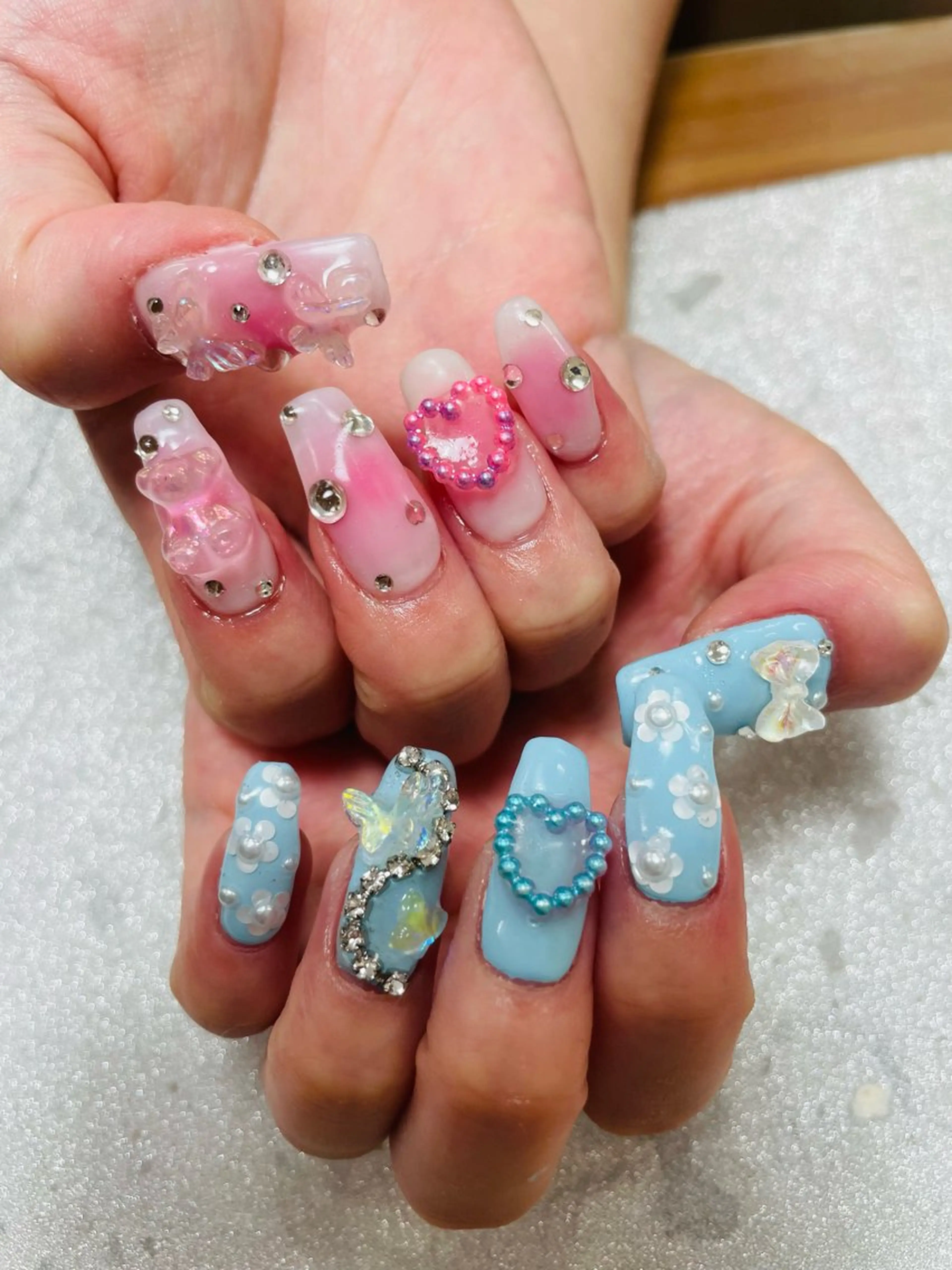 ネイル ジェルネイル AZNAIL matsudaのネイルデザイン