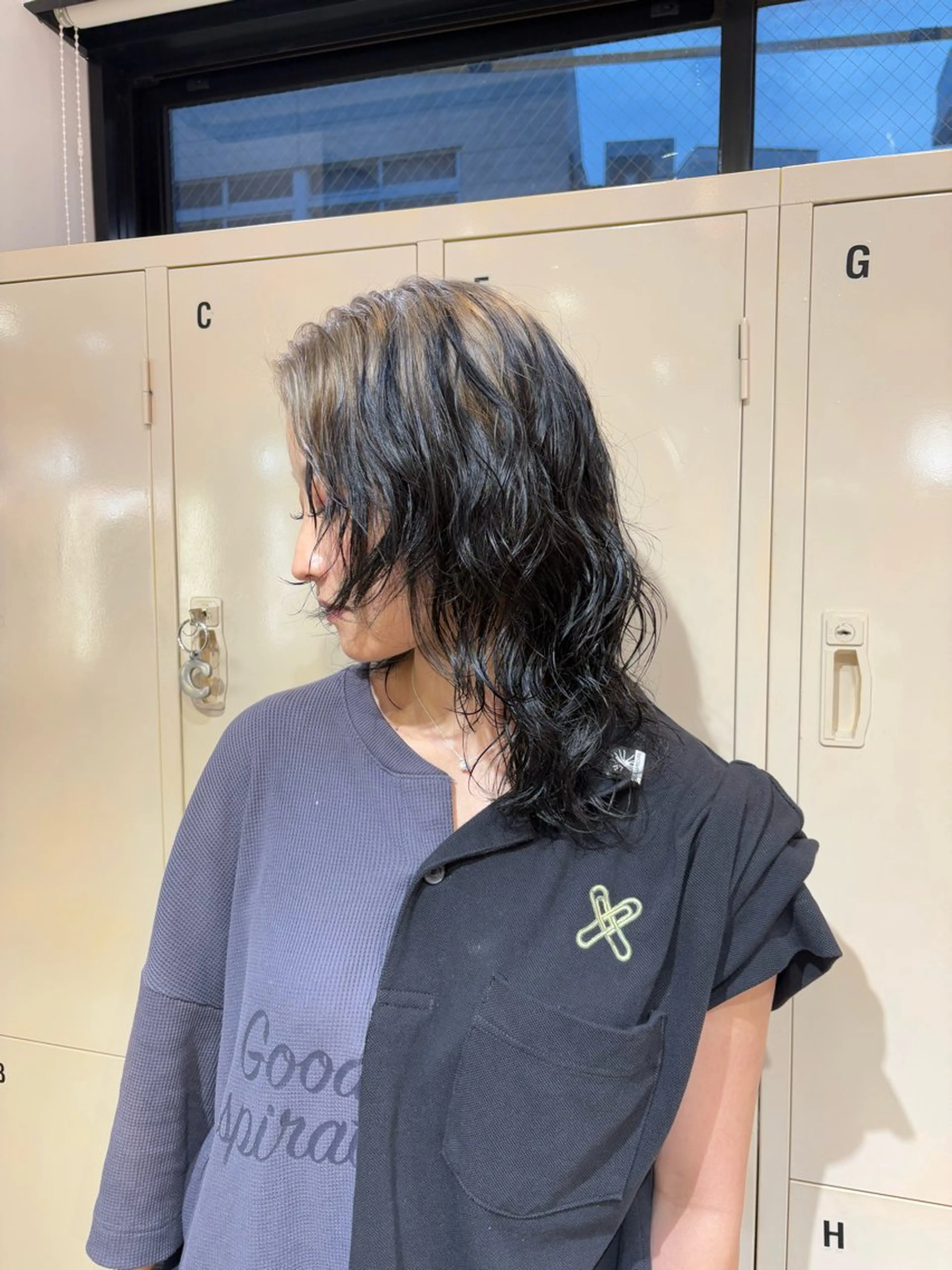 ミディアム カラー カット ヘアカラー トリートメント ヘアセット 🧤高明度ハイトーン 🧤莉音のヘアスタイル
