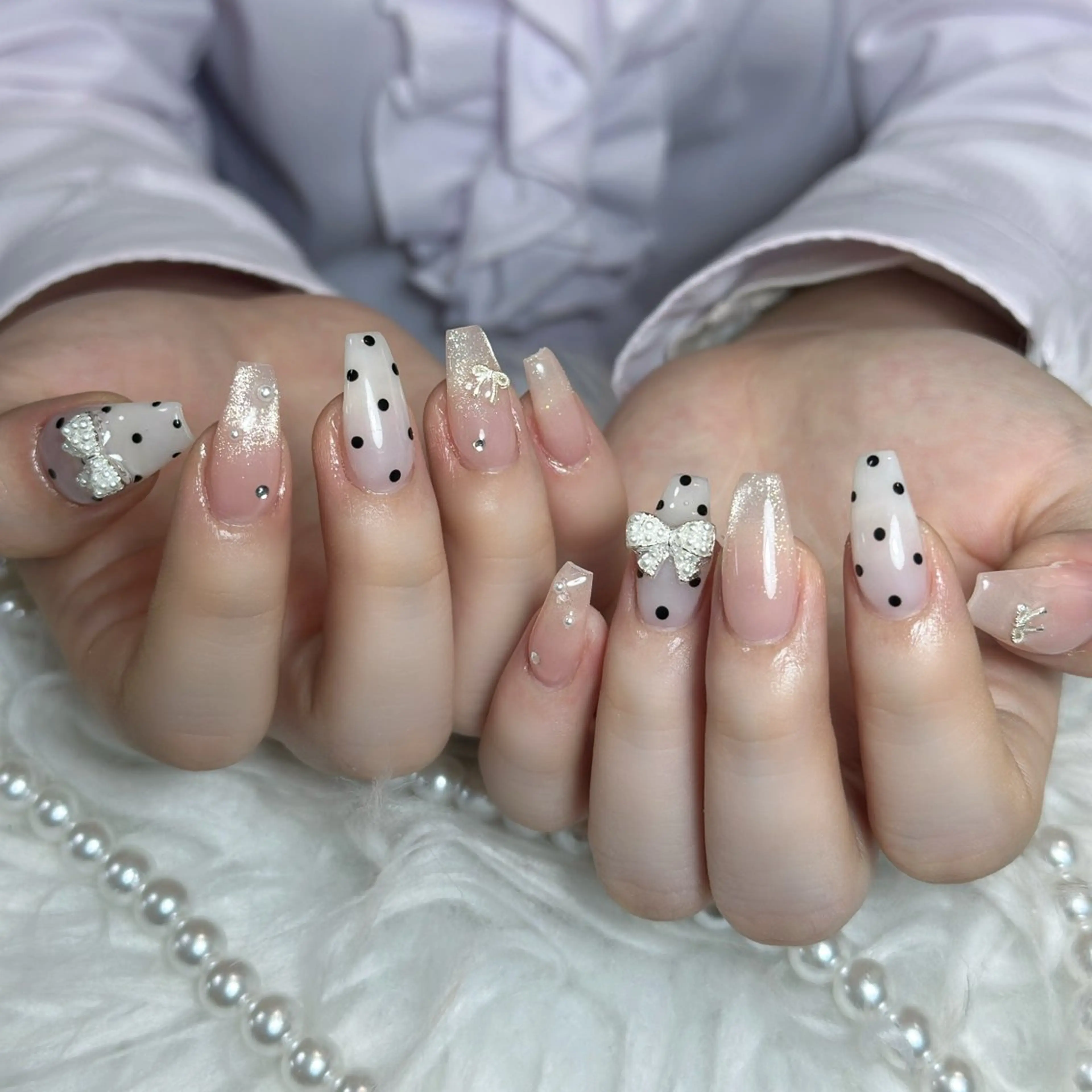 ネイル オーロラネイル ボルドー ブラウン 氷ネイル・うるうるネイル キラキラネイル ハンドネイル Julli NailStudioのネイルデザイン