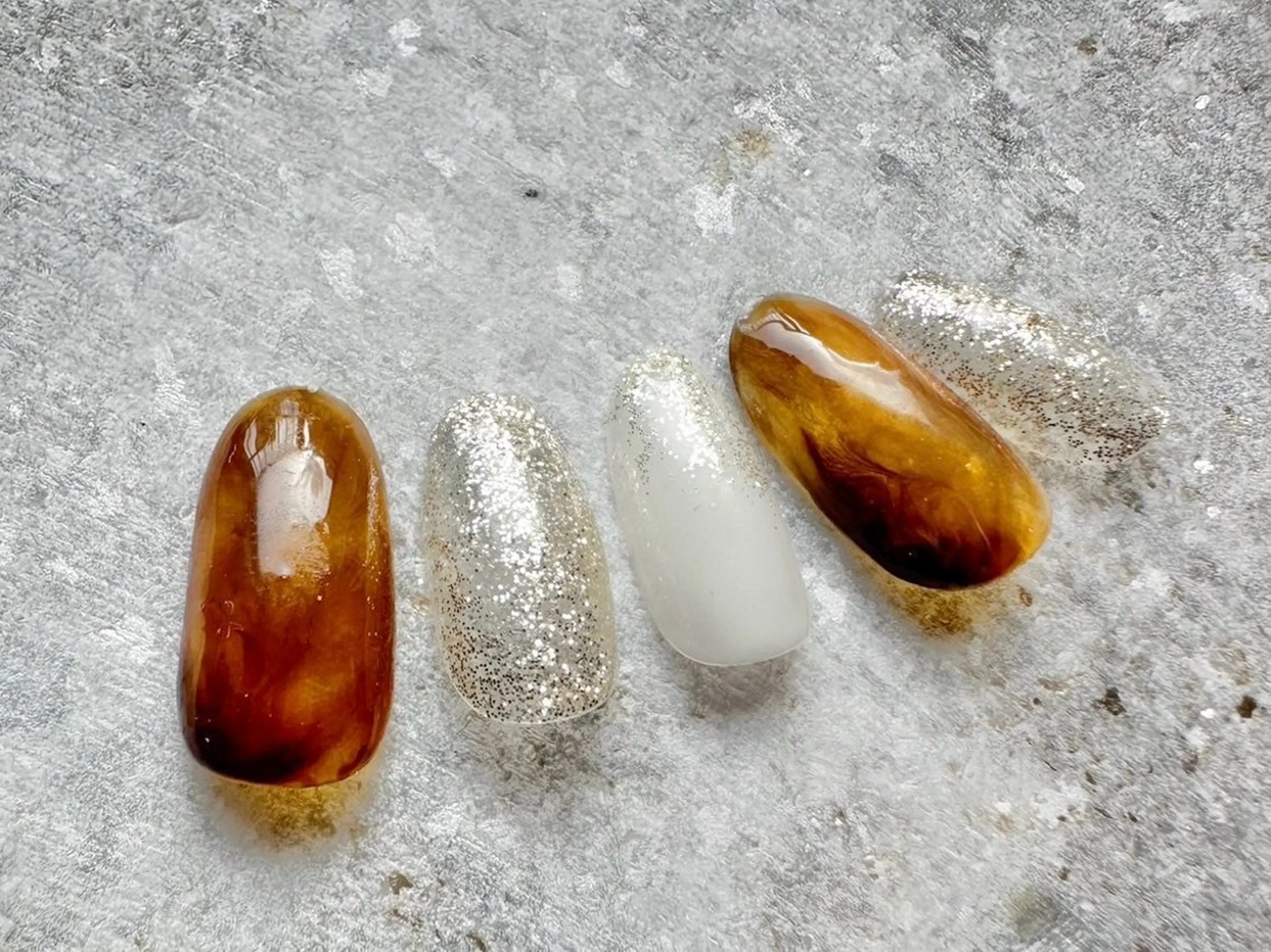 ネイル 黒須莉奈 IRYのネイルデザイン