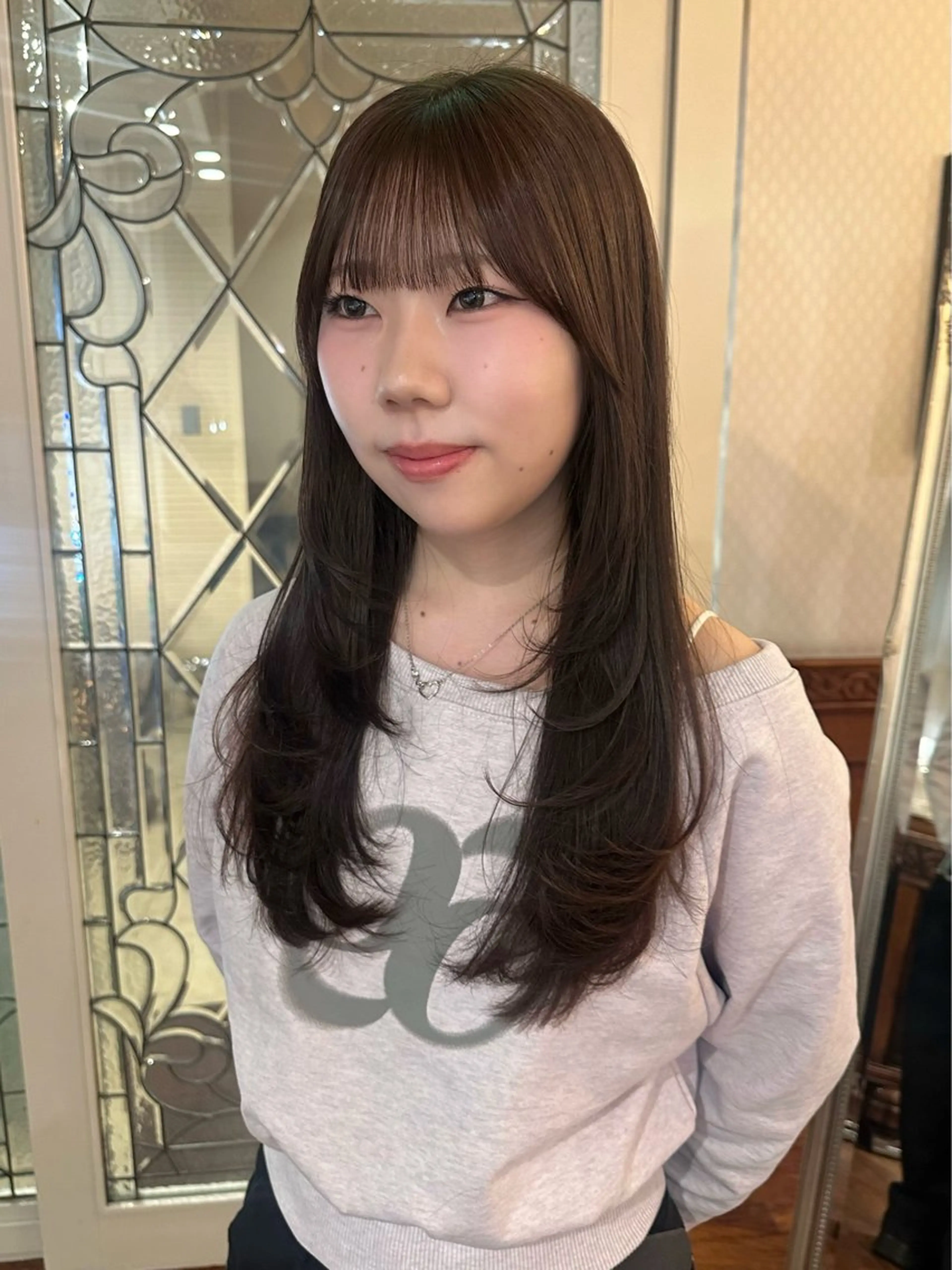 ロング カラー ロングレイヤー レイヤーカット ロング カット ヘアカラー トリートメント 四日市/レイヤー /似合わせカットのヘアスタイル
