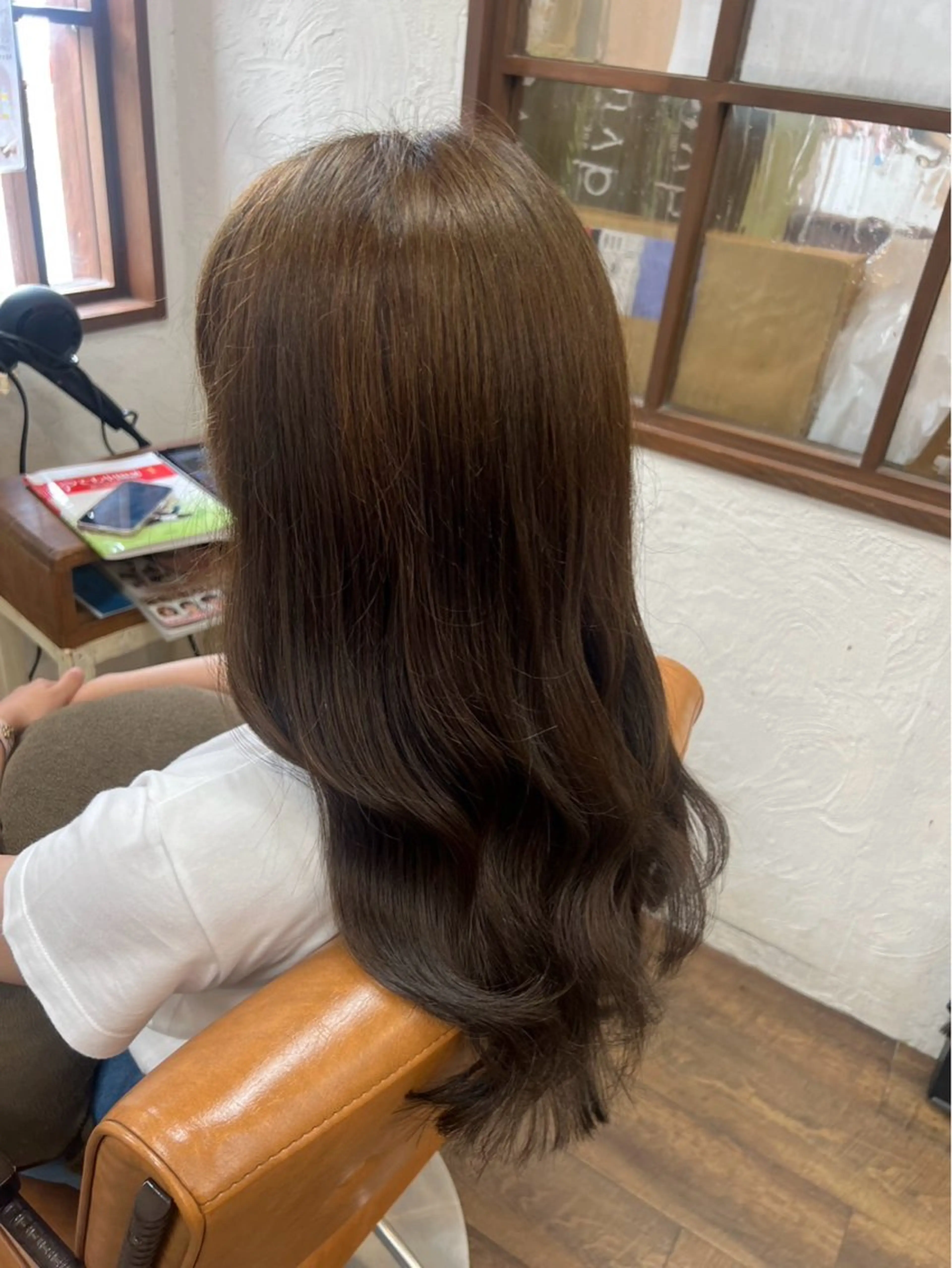 カラー ブラウンカラー 三宅　デザインカラー 透明感カラー✨のヘアスタイル