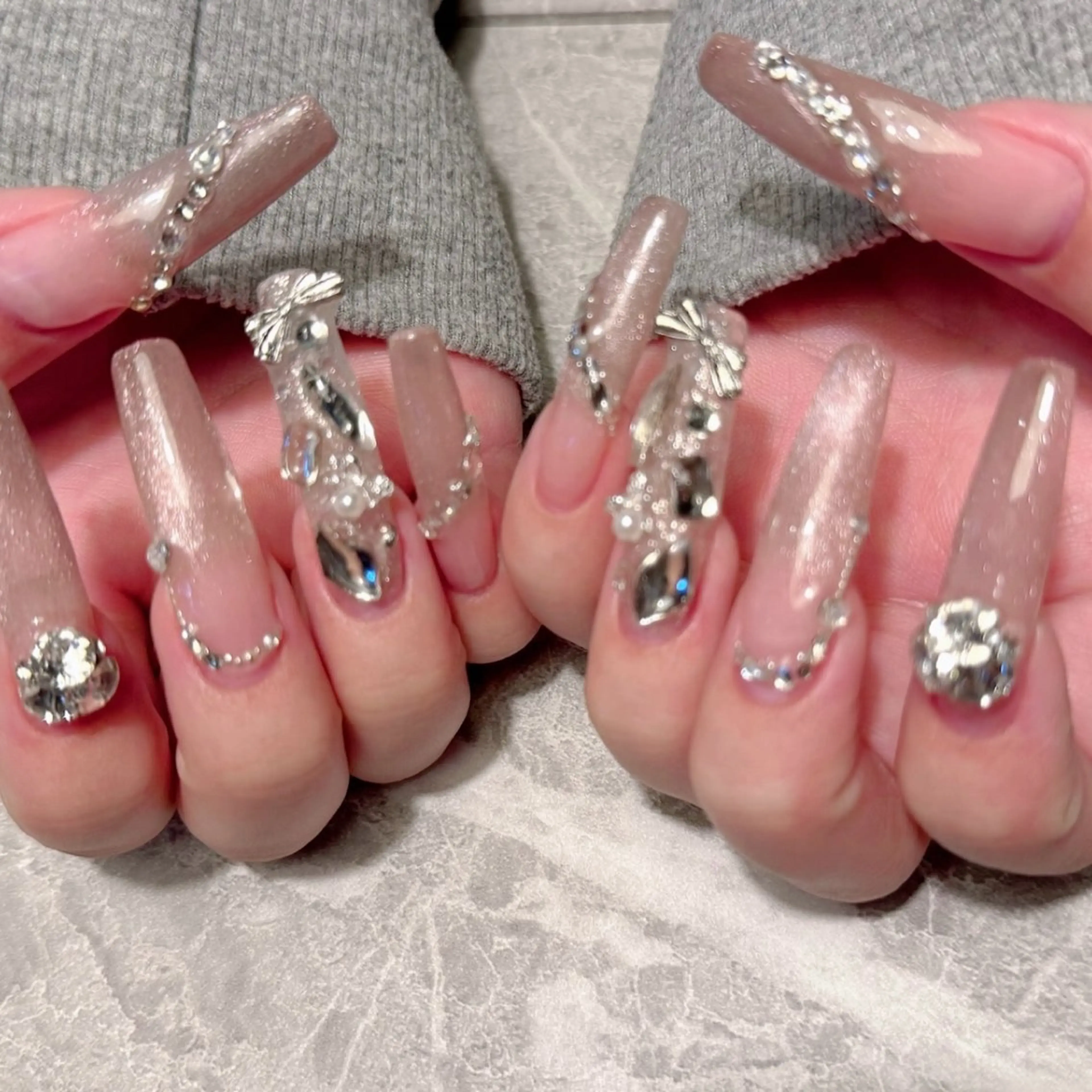 ネイル Reve. 黒澤のネイルデザイン
